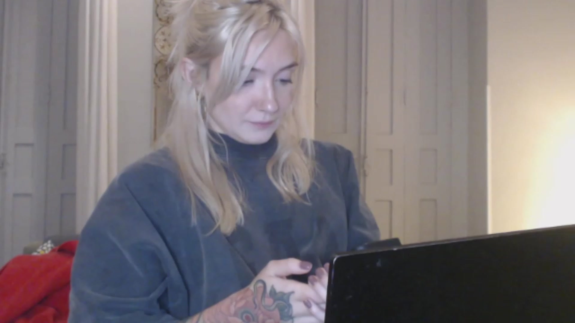 Gallery image thumbnail from Tattoo_bbgirl's myfreecams stream on, 12/28/2023, 19:55 image 9 of 20