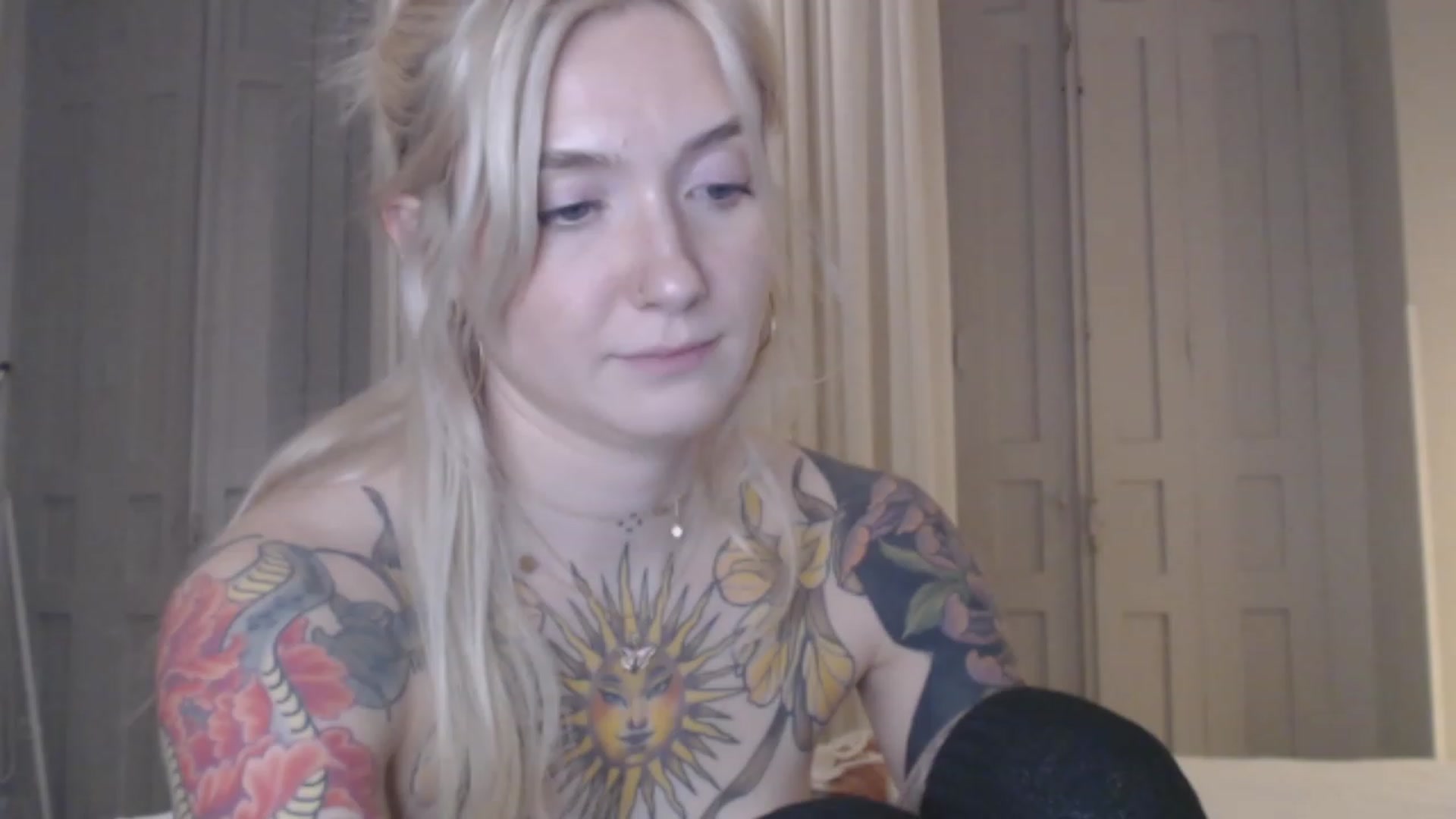 Gallery image thumbnail from Tattoo_bbgirl's myfreecams stream on, 12/29/2023, 01:13 image 12 of 20