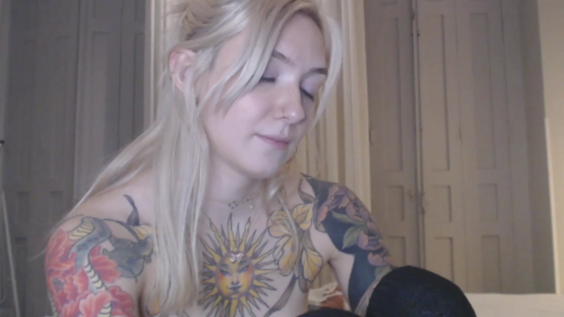 Gallery image thumbnail from Tattoo_bbgirl's myfreecams stream on, 12/29/2023, 01:13 image 13 of 20