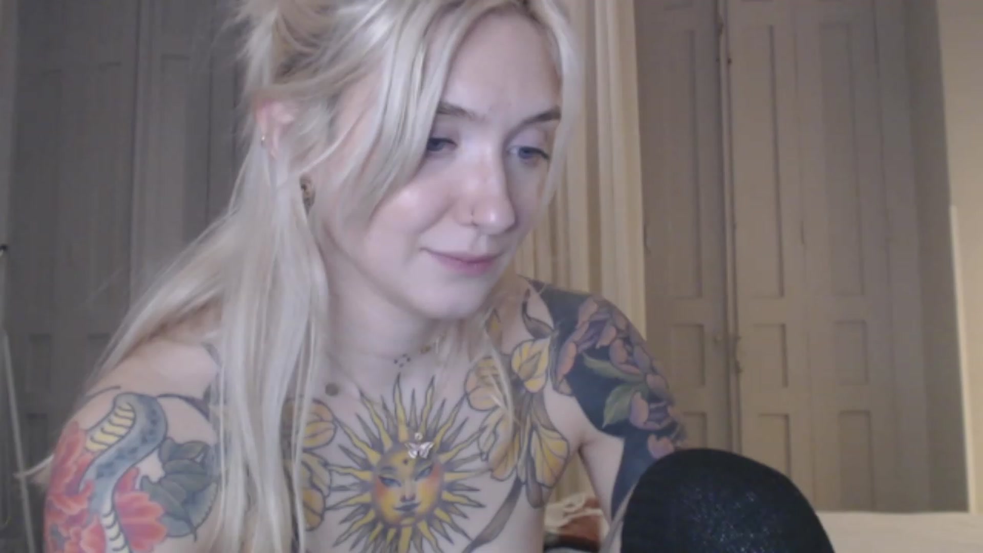 Gallery image thumbnail from Tattoo_bbgirl's myfreecams stream on, 12/29/2023, 01:13 image 8 of 20