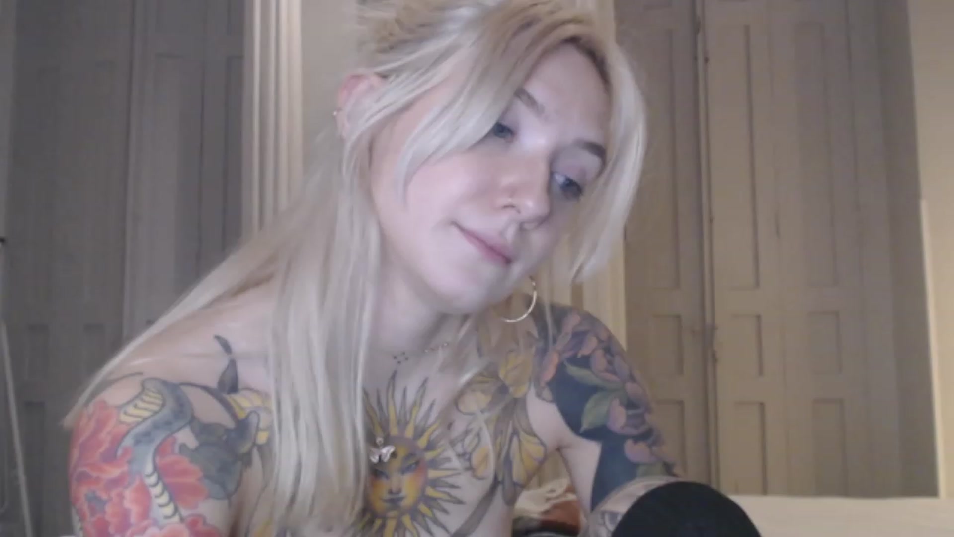 Gallery image thumbnail from Tattoo_bbgirl's myfreecams stream on, 12/29/2023, 01:13 image 18 of 20
