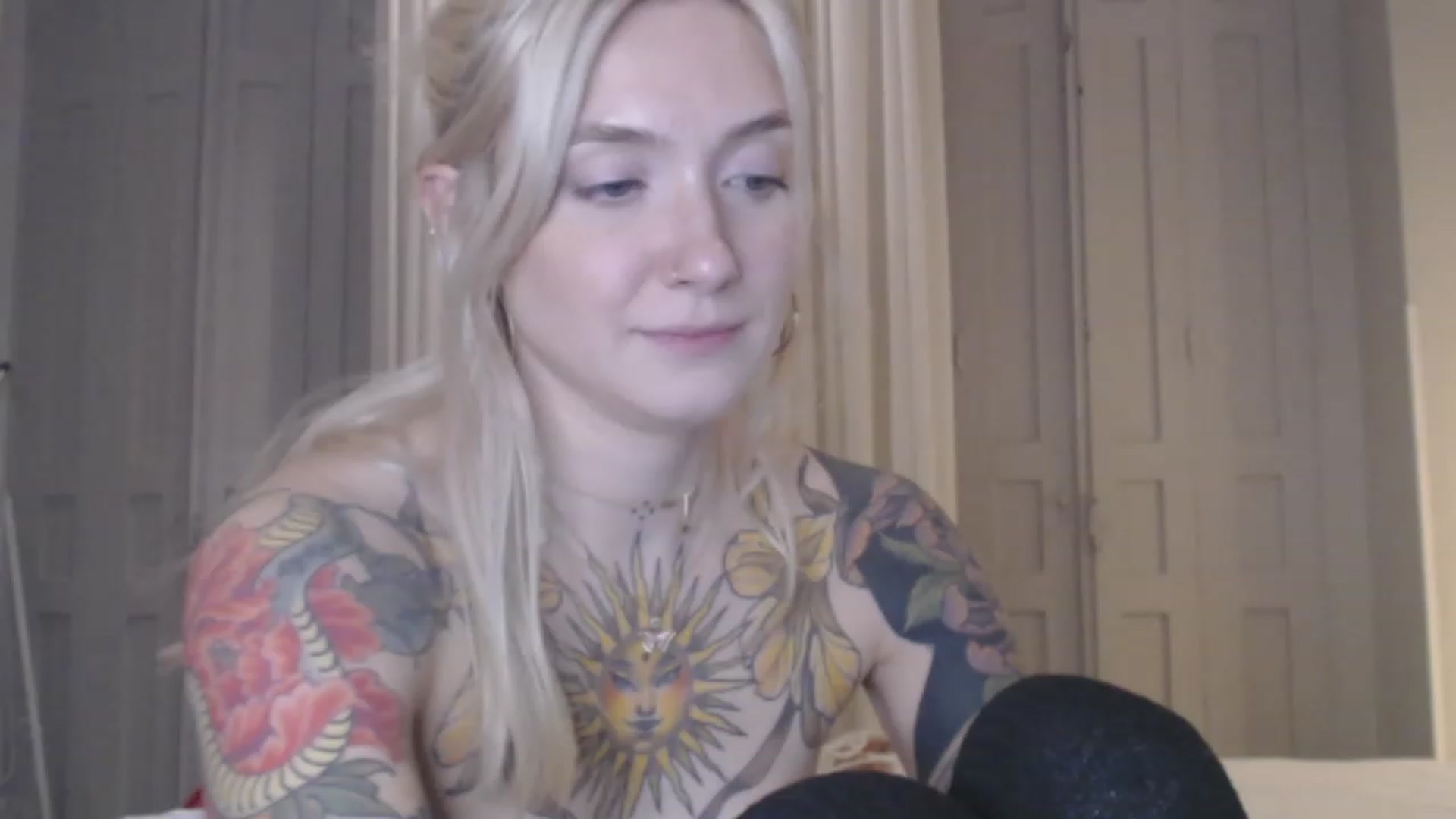 Gallery image thumbnail from Tattoo_bbgirl's myfreecams stream on, 12/29/2023, 01:13 image 9 of 20