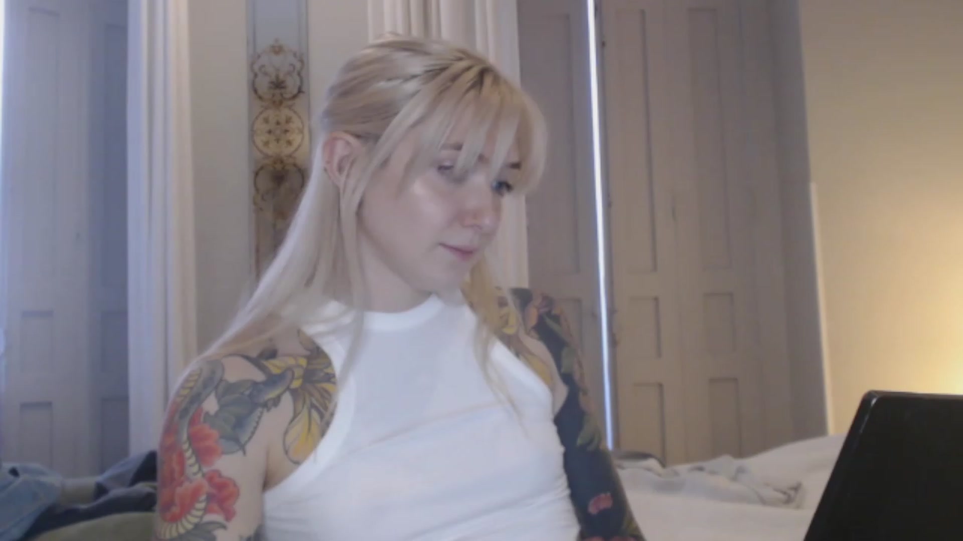 Gallery image thumbnail from Tattoo_bbgirl's myfreecams stream on, 12/30/2023, 15:40 image 15 of 20