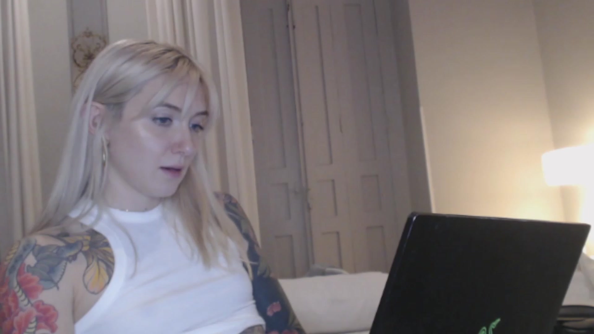 Gallery image thumbnail from Tattoo_bbgirl's myfreecams stream on, 12/30/2023, 17:53 image 11 of 20
