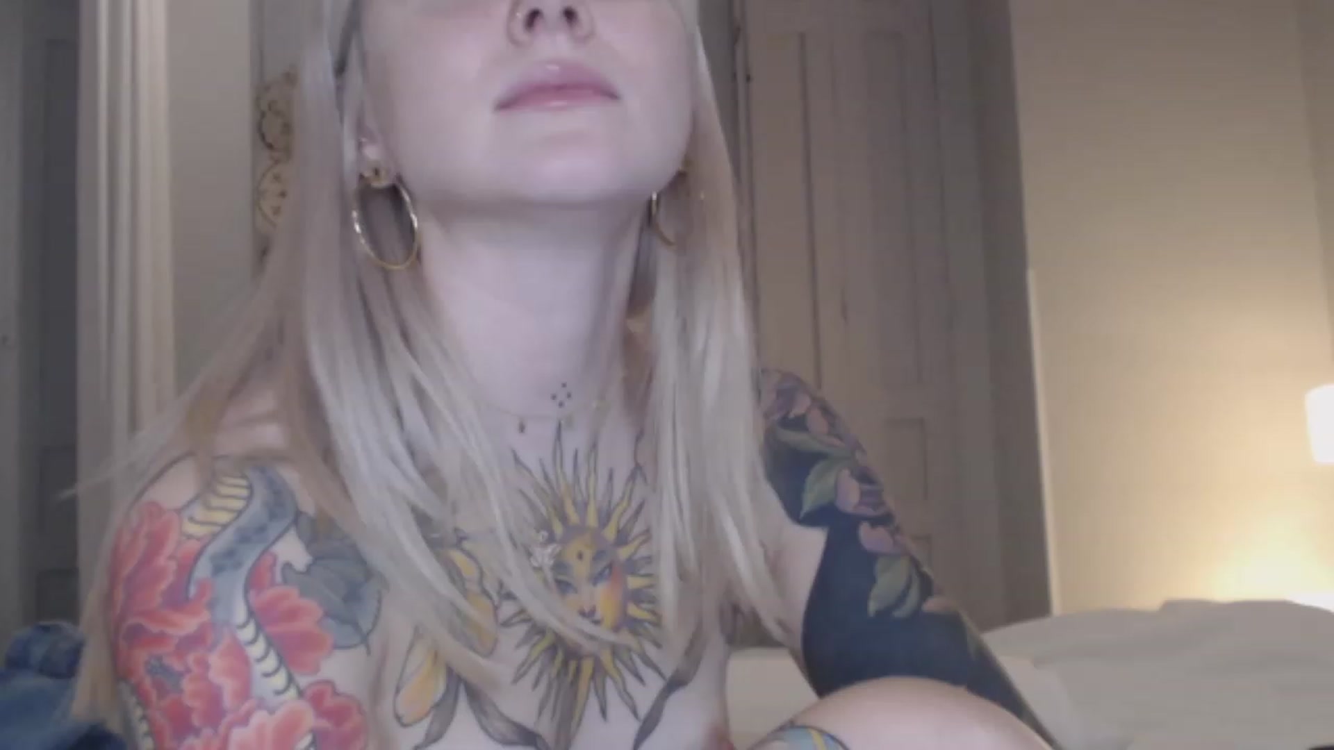 Gallery image thumbnail from Tattoo_bbgirl's myfreecams stream on, 12/30/2023, 21:06 image 15 of 20