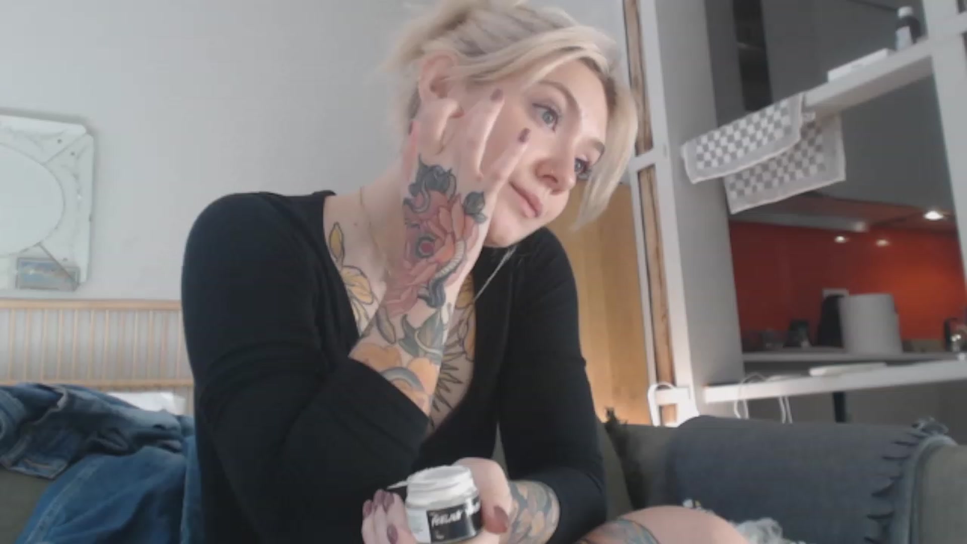 Gallery image thumbnail from Tattoo_bbgirl's myfreecams stream on, 01/12/2024, 14:28 image 3 of 20
