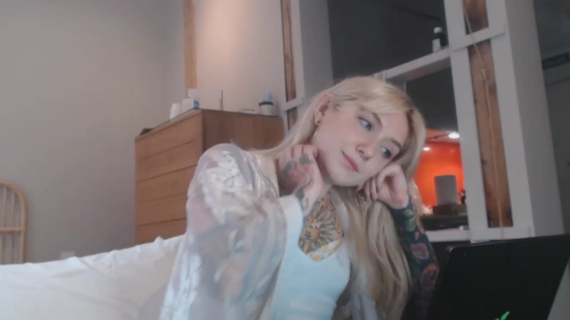 Gallery image thumbnail from Tattoo_bbgirl's myfreecams stream on, 01/16/2024, 16:43 image 12 of 20
