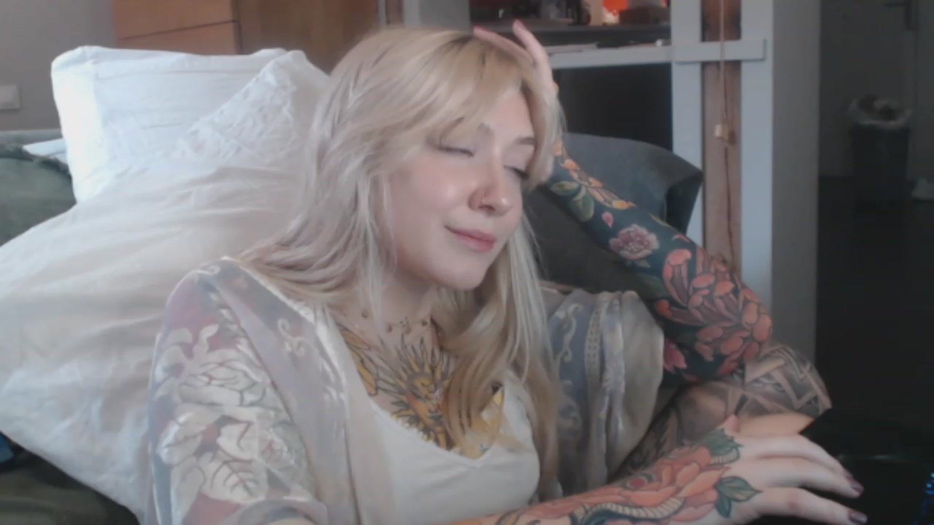Gallery image thumbnail from Tattoo_bbgirl's myfreecams stream on, 01/16/2024, 16:43 image 1 of 20