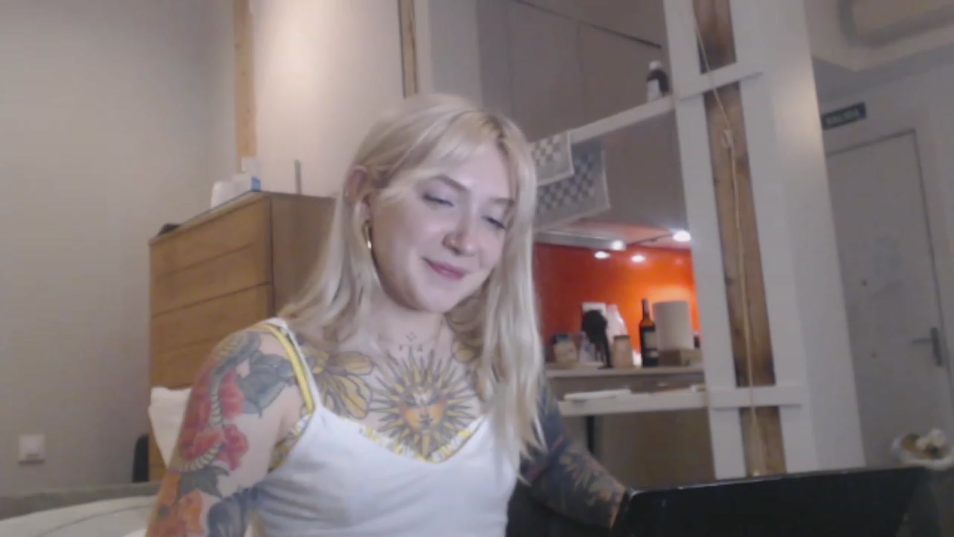 Gallery image thumbnail from Tattoo_bbgirl's myfreecams stream on, 01/16/2024, 17:57 image 7 of 20