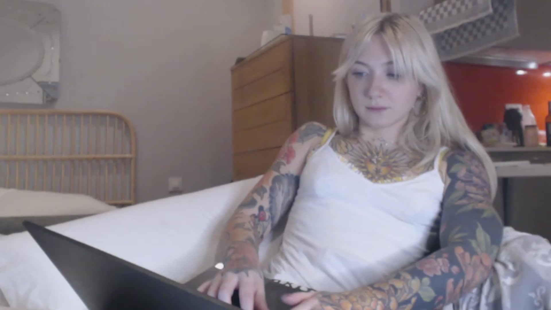 Gallery image thumbnail from Tattoo_bbgirl's myfreecams stream on, 01/16/2024, 20:08 image 2 of 20