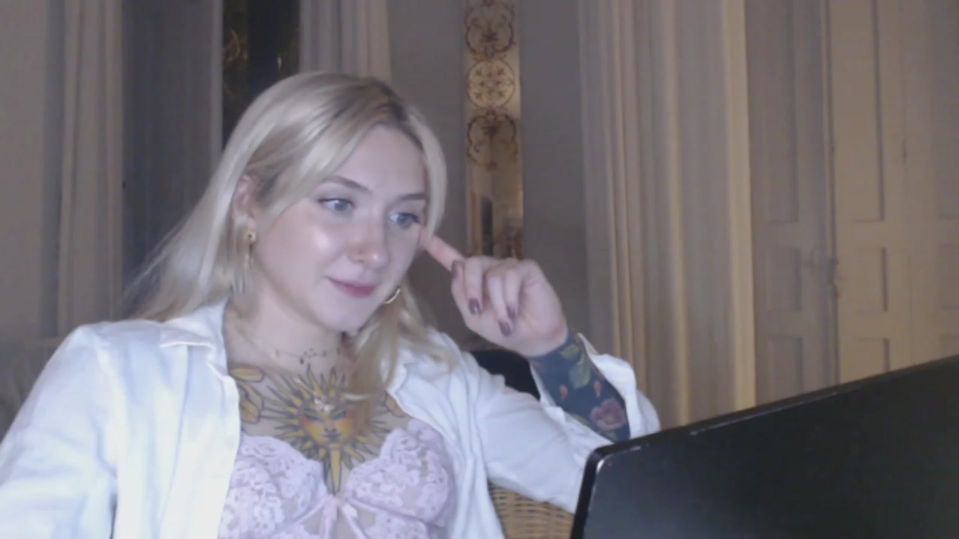 Gallery image thumbnail from Tattoo_bbgirl's myfreecams stream on, 01/18/2024, 19:49 image 10 of 20