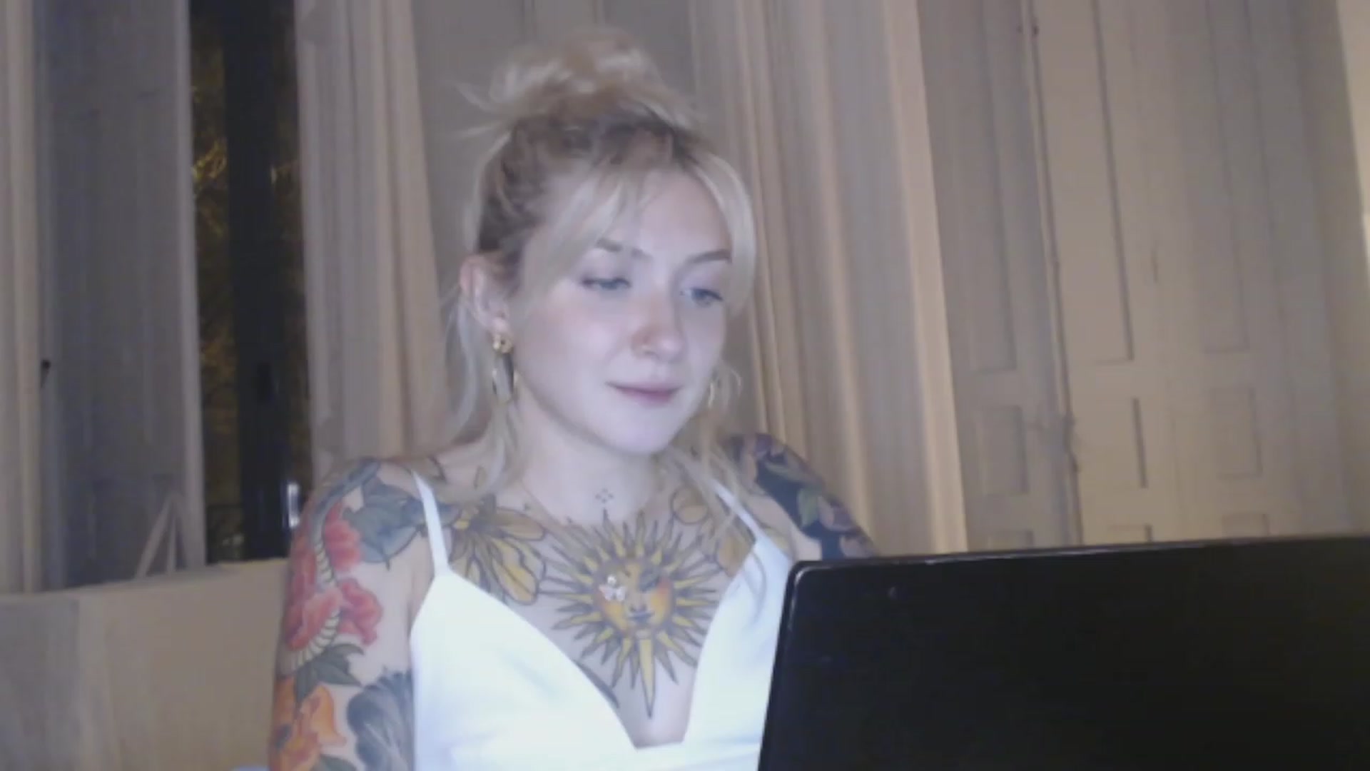 Gallery image thumbnail from Tattoo_bbgirl's myfreecams stream on, 01/19/2024, 18:06 image 19 of 20