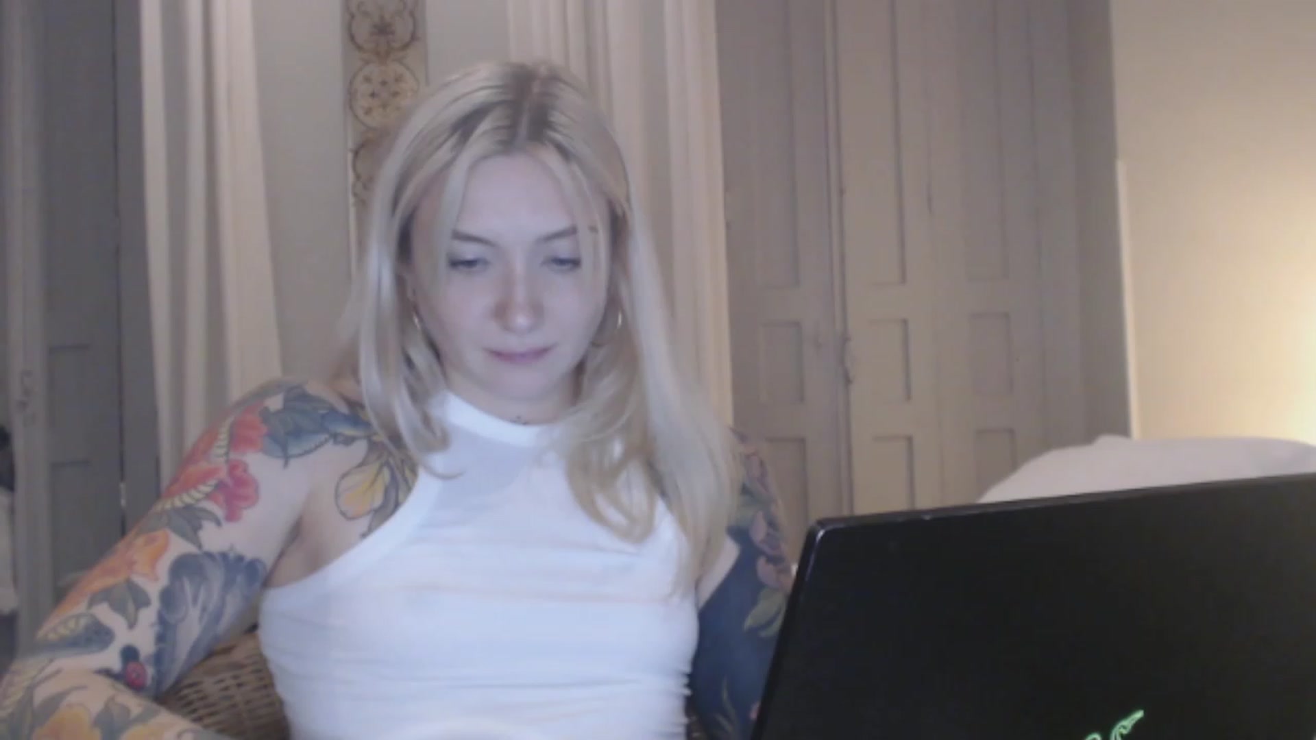 Gallery image thumbnail from Tattoo_bbgirl's myfreecams stream on, 01/22/2024, 19:53 image 13 of 20