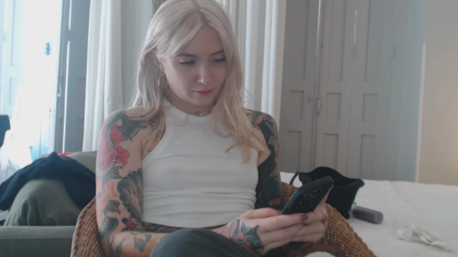 Gallery image thumbnail from Tattoo_bbgirl's myfreecams stream on, 01/24/2024, 14:25 image 19 of 20