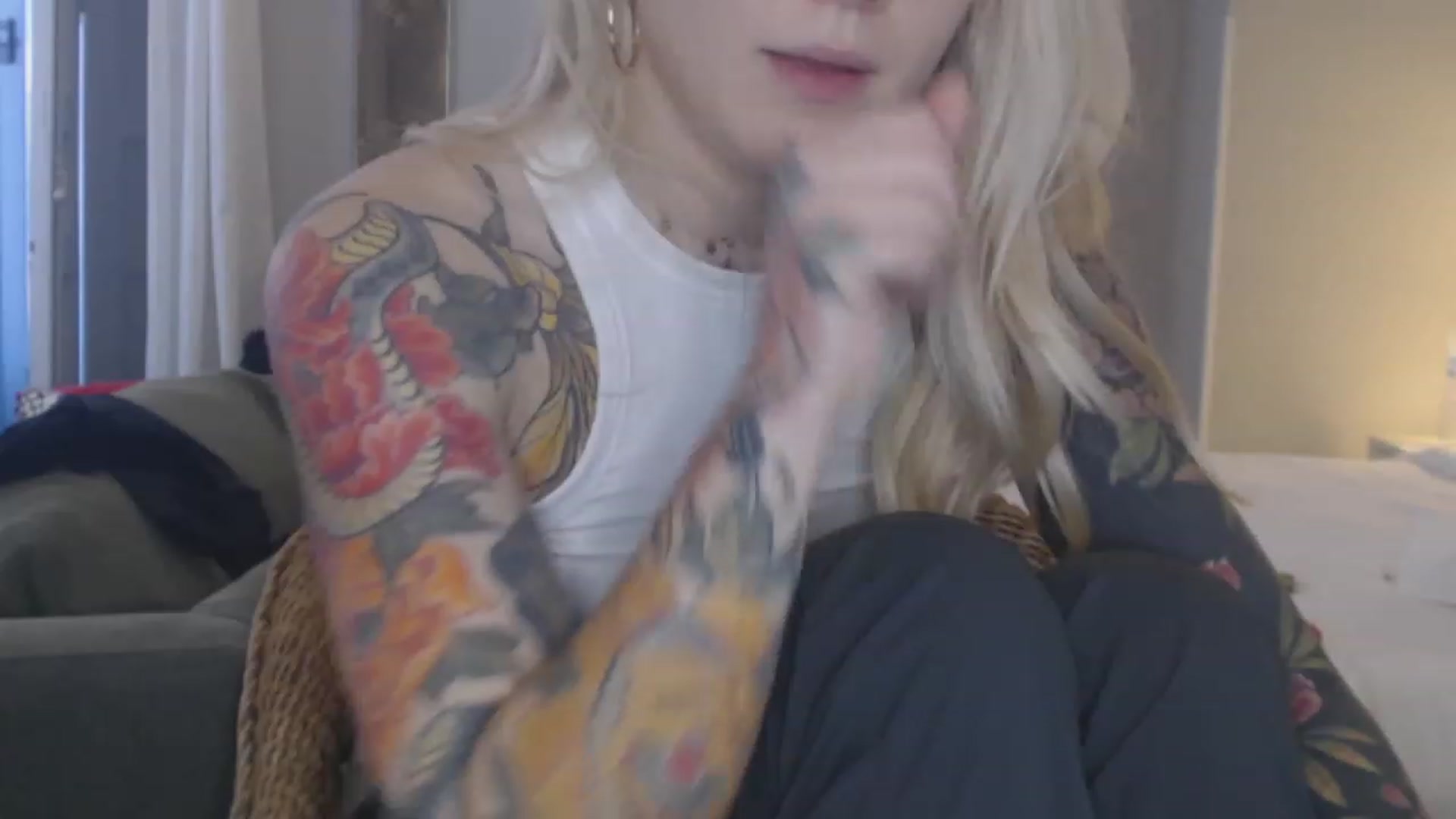 Gallery image thumbnail from Tattoo_bbgirl's myfreecams stream on, 01/24/2024, 15:03 image 10 of 20
