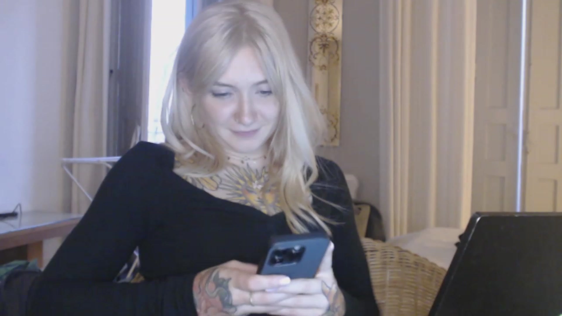 Gallery image thumbnail from Tattoo_bbgirl's myfreecams stream on, 01/25/2024, 18:41 image 13 of 20