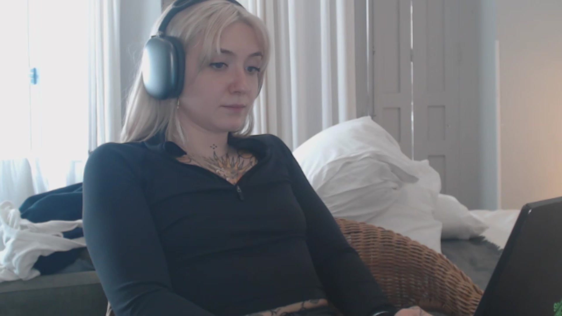 Gallery image thumbnail from Tattoo_bbgirl's myfreecams stream on, 02/01/2024, 14:58 image 14 of 20