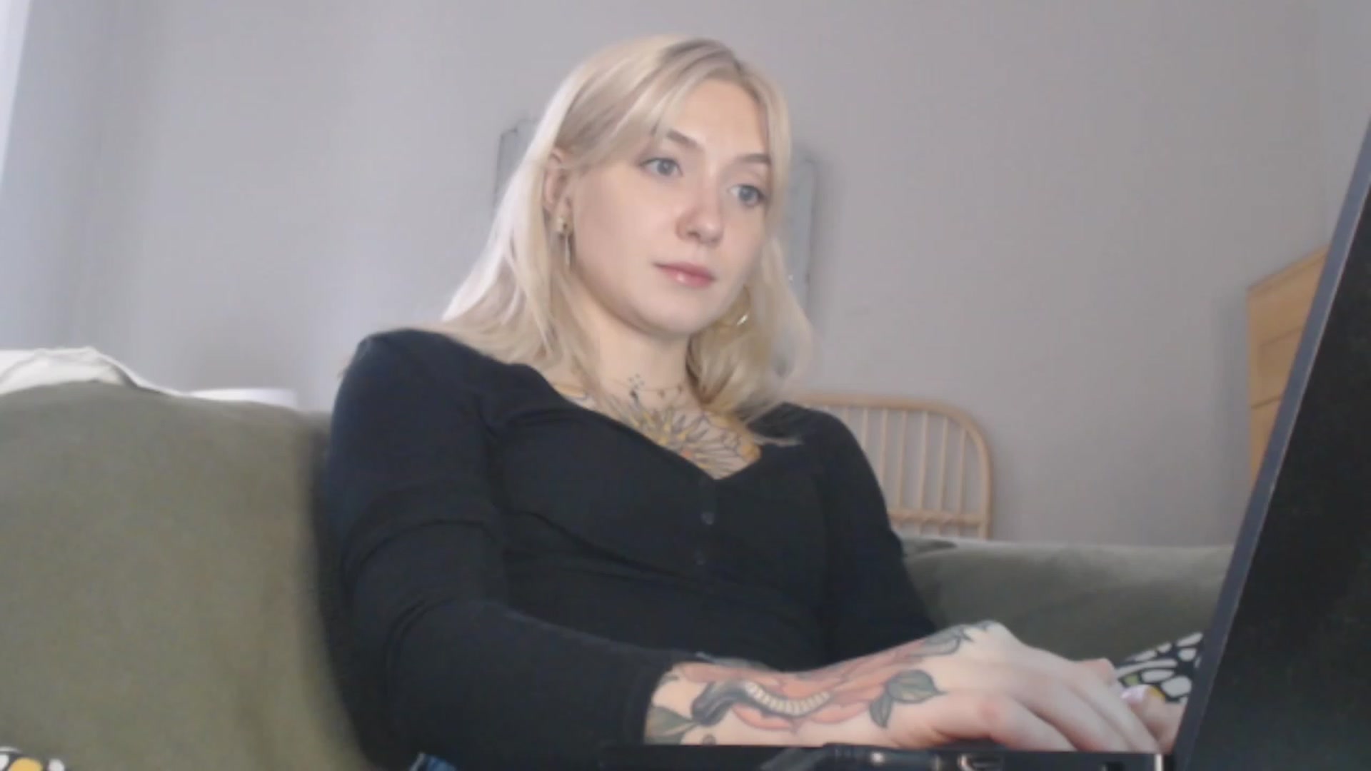 Gallery image thumbnail from Tattoo_bbgirl's myfreecams stream on, 02/08/2024, 14:36 image 9 of 20