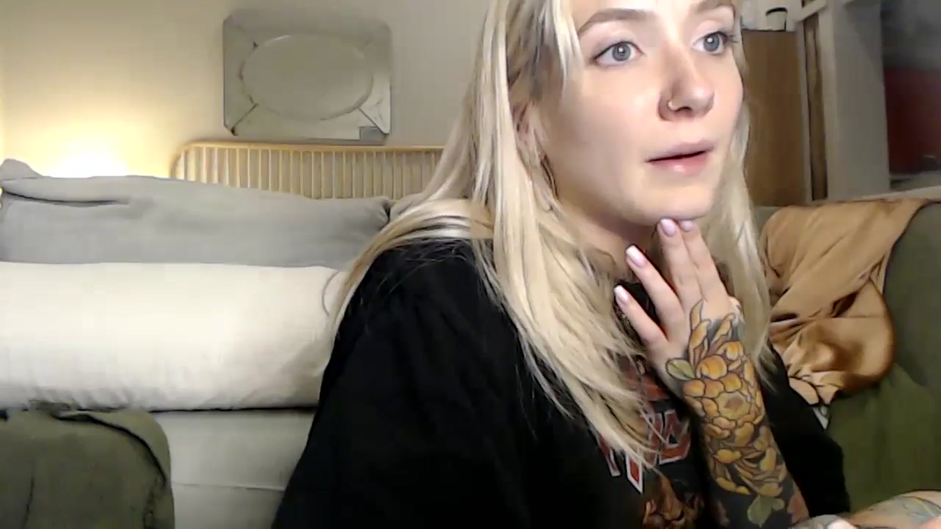Gallery image thumbnail from Tattoo_bbgirl's myfreecams stream on, 02/22/2024, 20:14 image 17 of 20