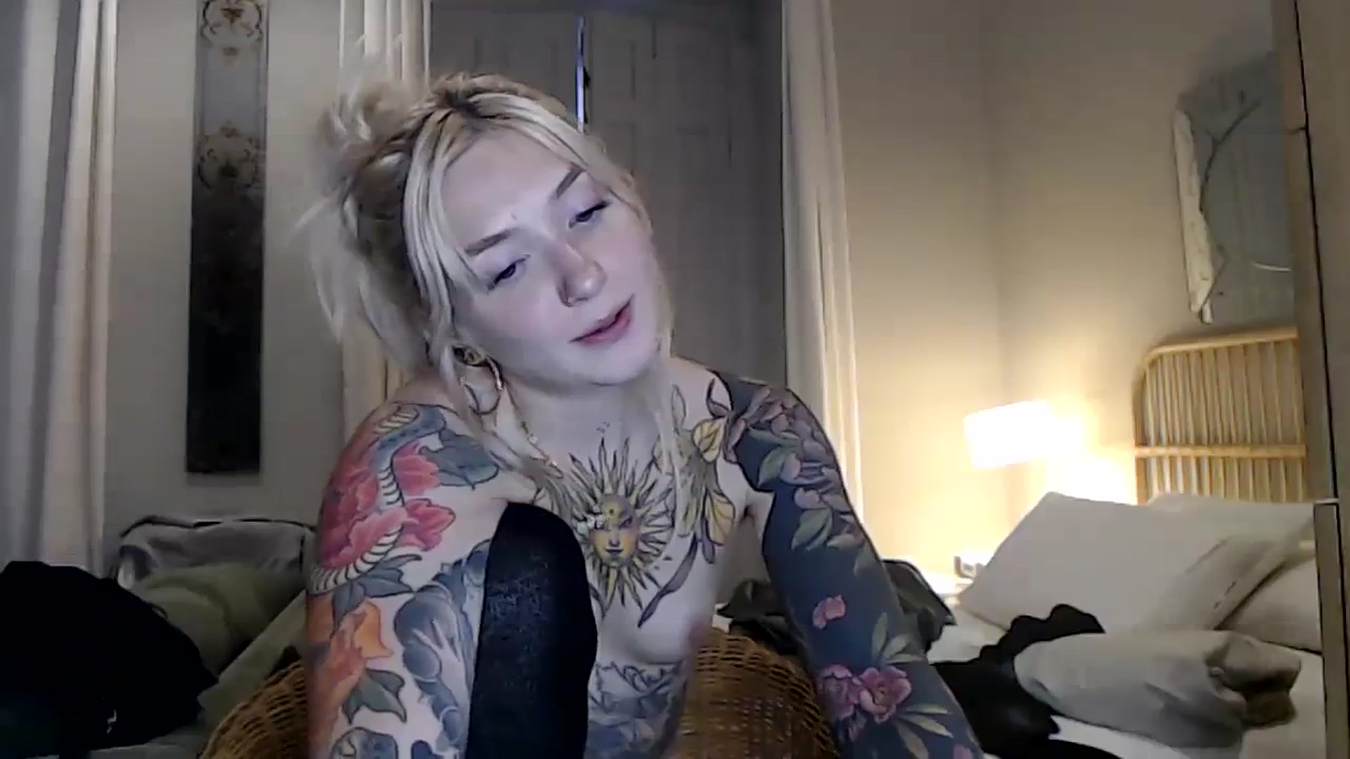 Gallery image thumbnail from Tattoo_bbgirl's myfreecams stream on, 02/24/2024, 19:21 image 6 of 20