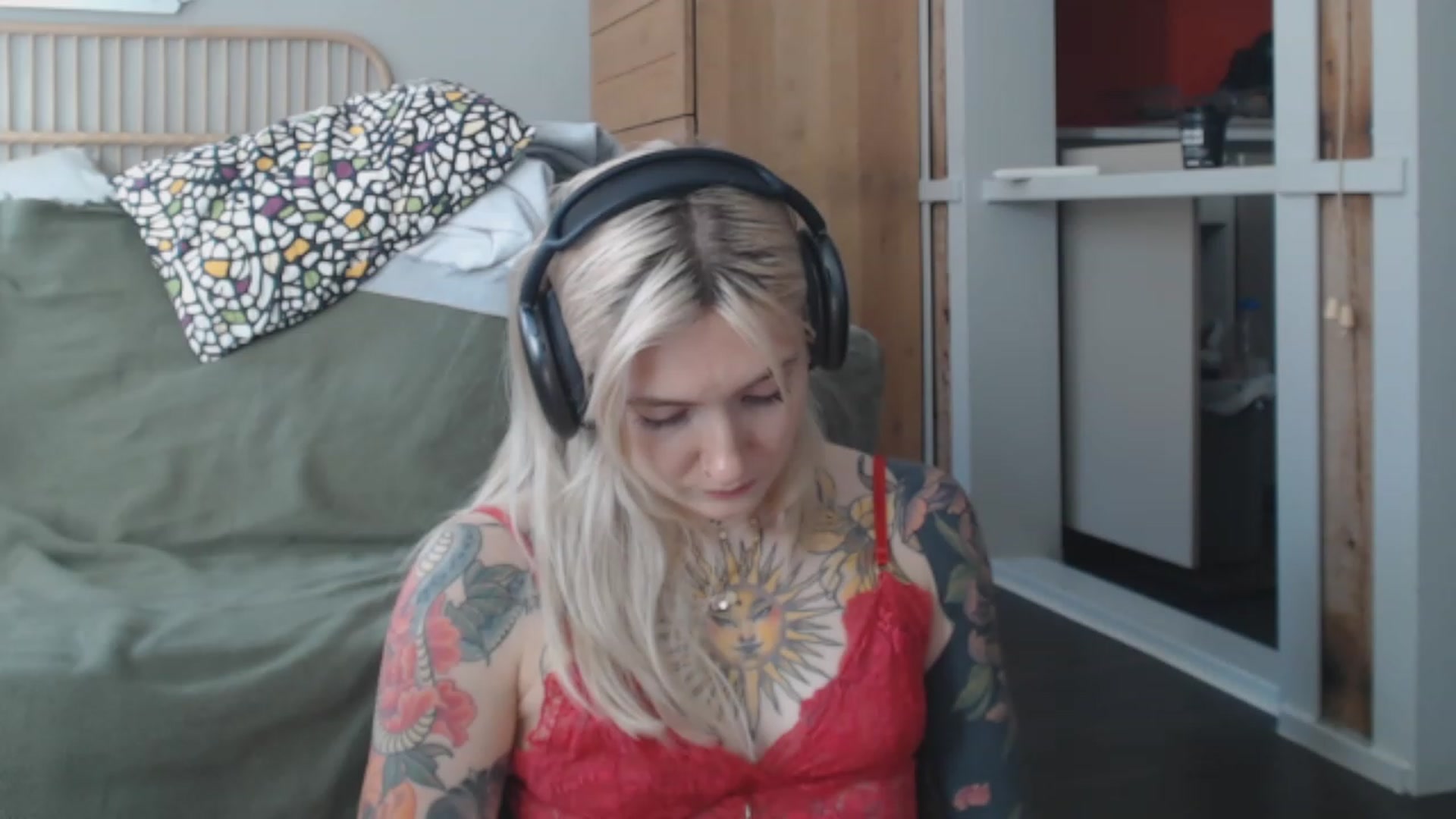 Gallery image thumbnail from Tattoo_bbgirl's myfreecams stream on, 03/12/2024, 15:43 image 18 of 20