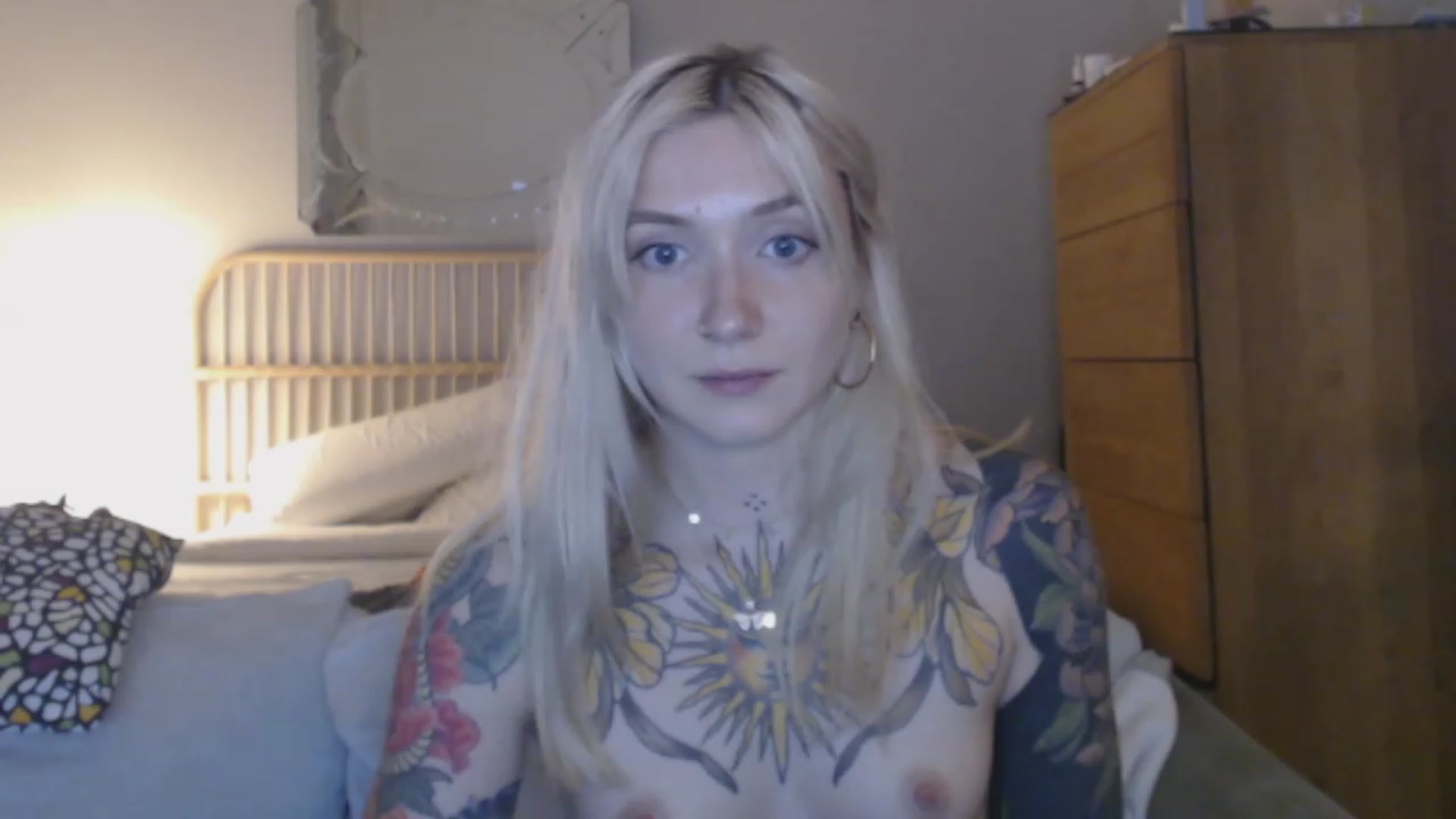 Gallery image thumbnail from Tattoo_bbgirl's myfreecams stream on, 03/12/2024, 20:22 image 9 of 20