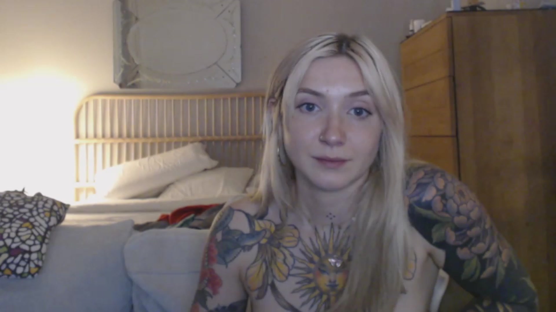 Gallery image thumbnail from Tattoo_bbgirl's myfreecams stream on, 03/12/2024, 20:22 image 13 of 20