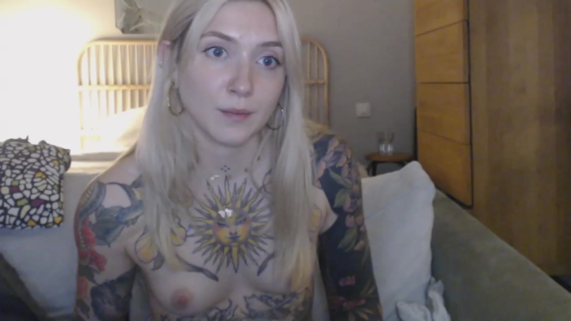 Gallery image thumbnail from Tattoo_bbgirl's myfreecams stream on, 03/12/2024, 20:22 image 17 of 20