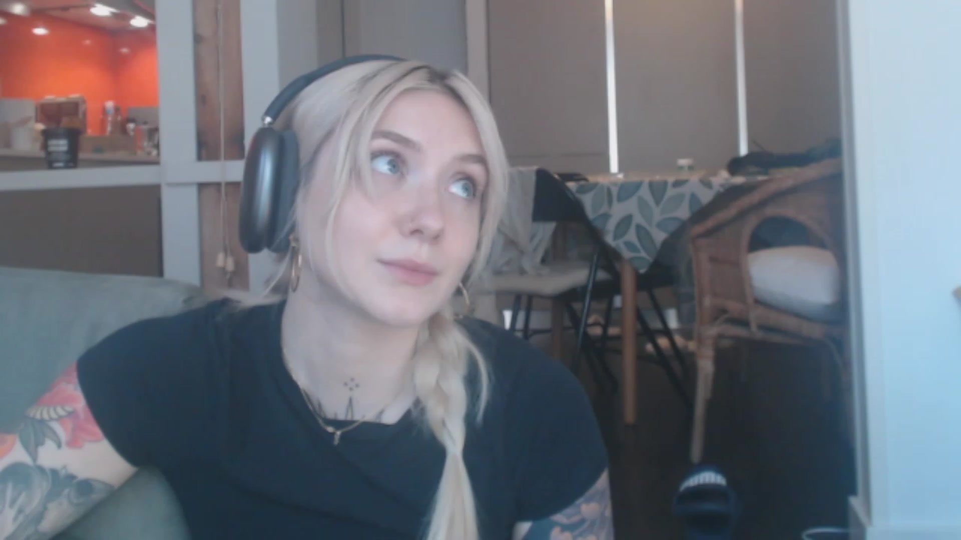Gallery image thumbnail from Tattoo_bbgirl's myfreecams stream on, 03/13/2024, 17:27 image 2 of 20