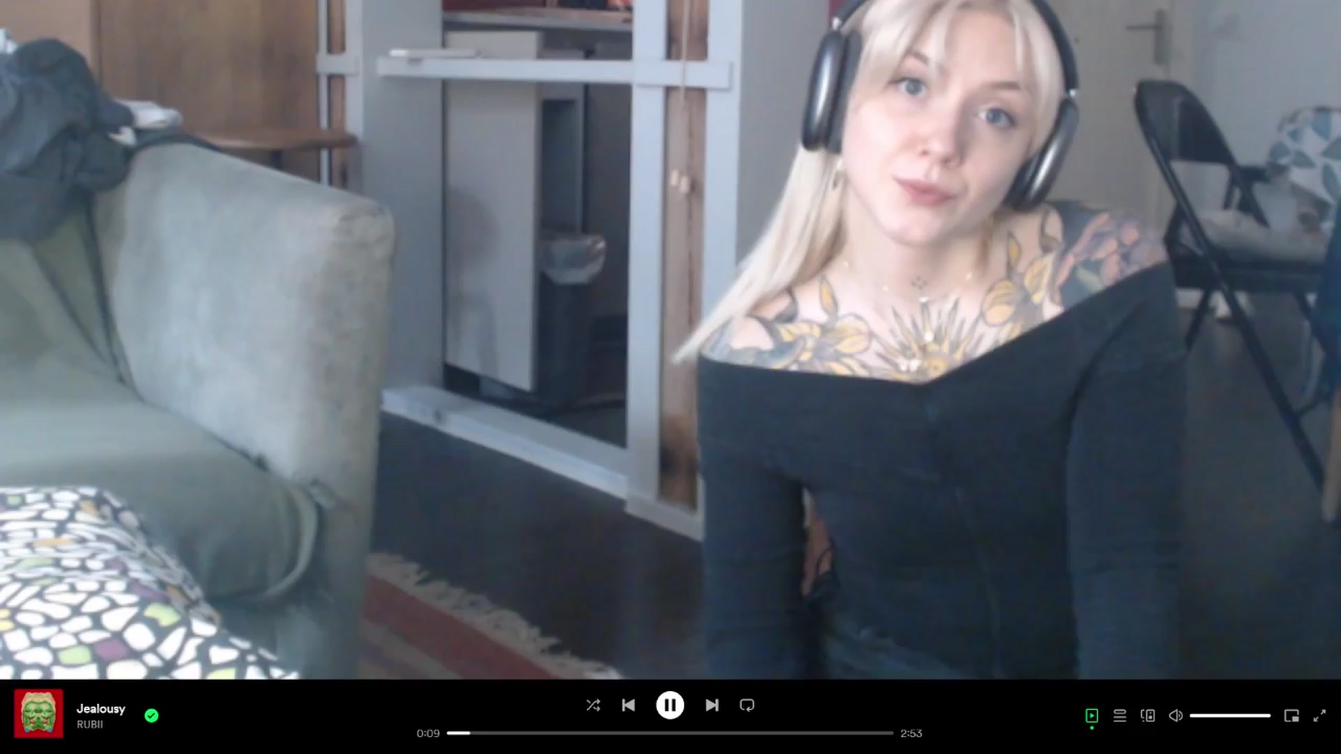 Gallery image thumbnail from Tattoo_bbgirl's myfreecams stream on, 03/27/2024, 16:56 image 6 of 20
