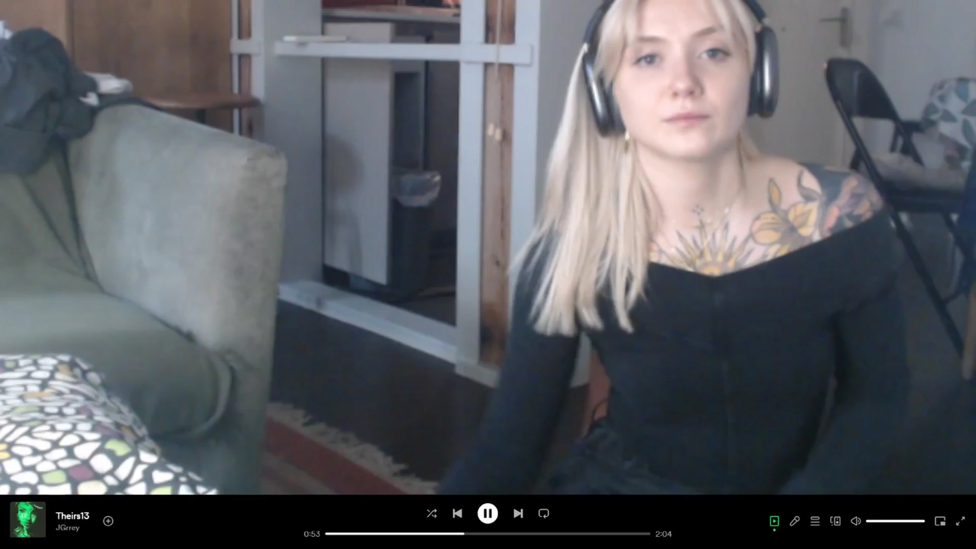 Gallery image thumbnail from Tattoo_bbgirl's myfreecams stream on, 03/27/2024, 16:56 image 8 of 20