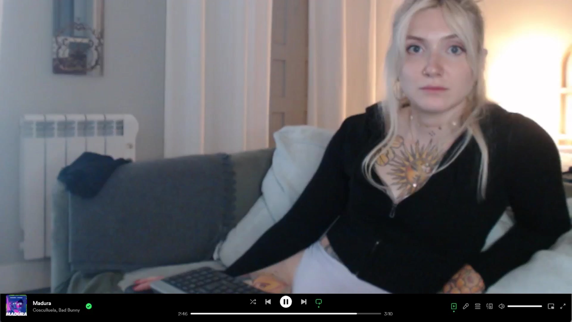 Gallery image thumbnail from Tattoo_bbgirl's myfreecams stream on, 04/19/2024, 20:02 image 2 of 20