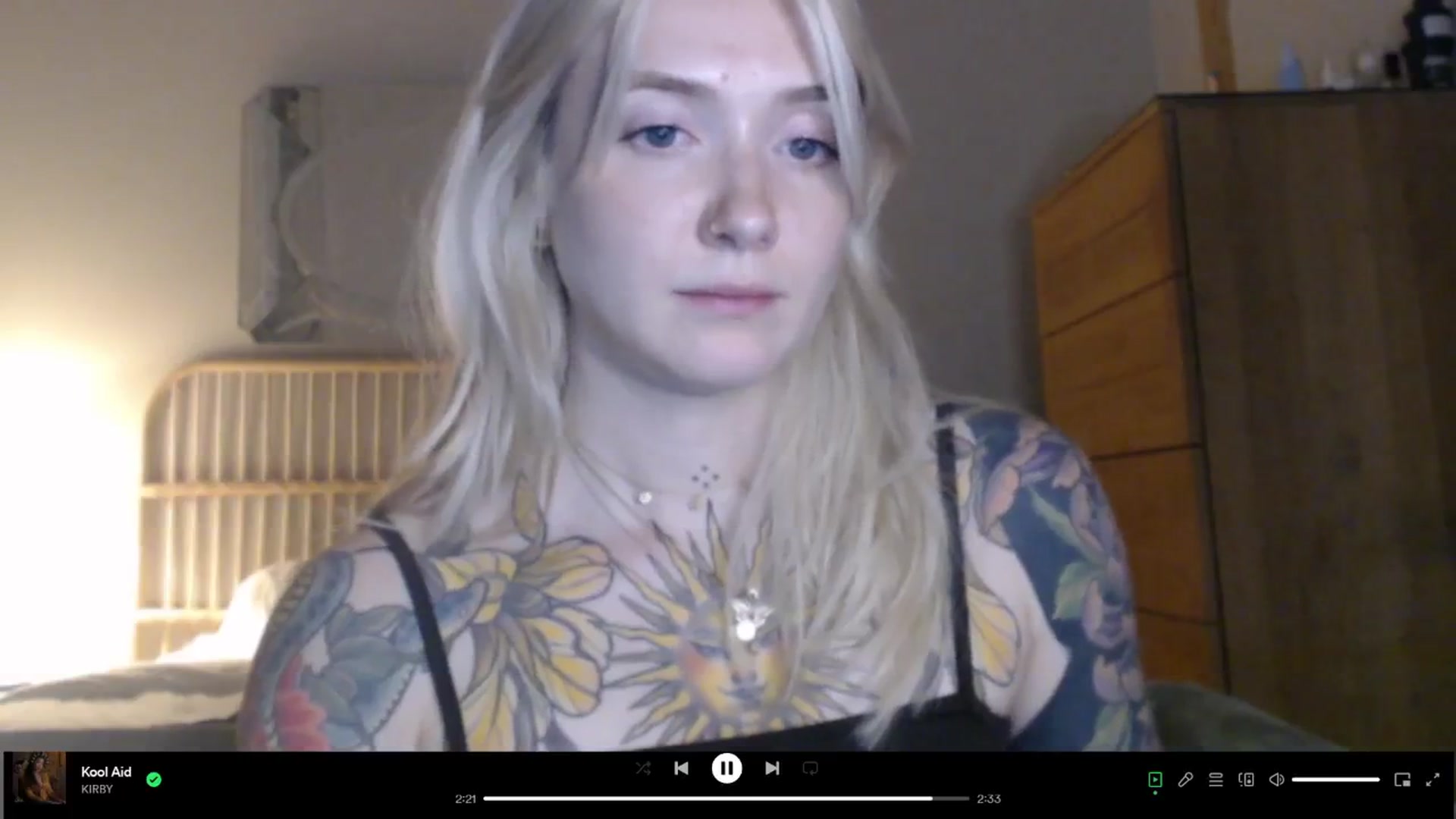 Gallery image thumbnail from Tattoo_bbgirl's myfreecams stream on, 04/25/2024, 19:33 image 18 of 20