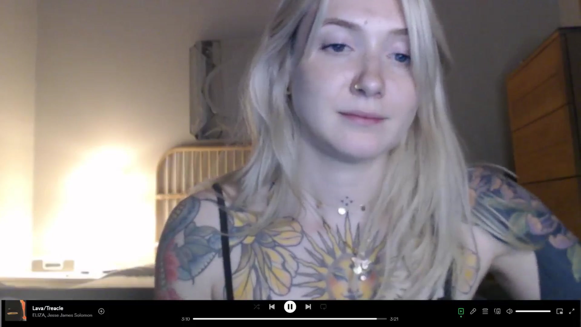 Gallery image thumbnail from Tattoo_bbgirl's myfreecams stream on, 04/25/2024, 19:33 image 16 of 20
