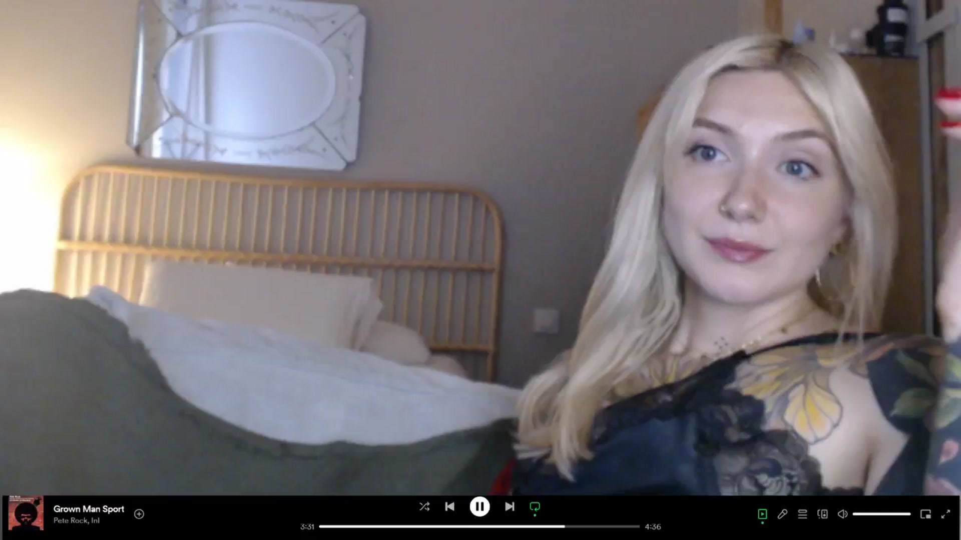 Gallery image thumbnail from Tattoo_bbgirl's myfreecams stream on, 04/26/2024, 19:12 image 13 of 20