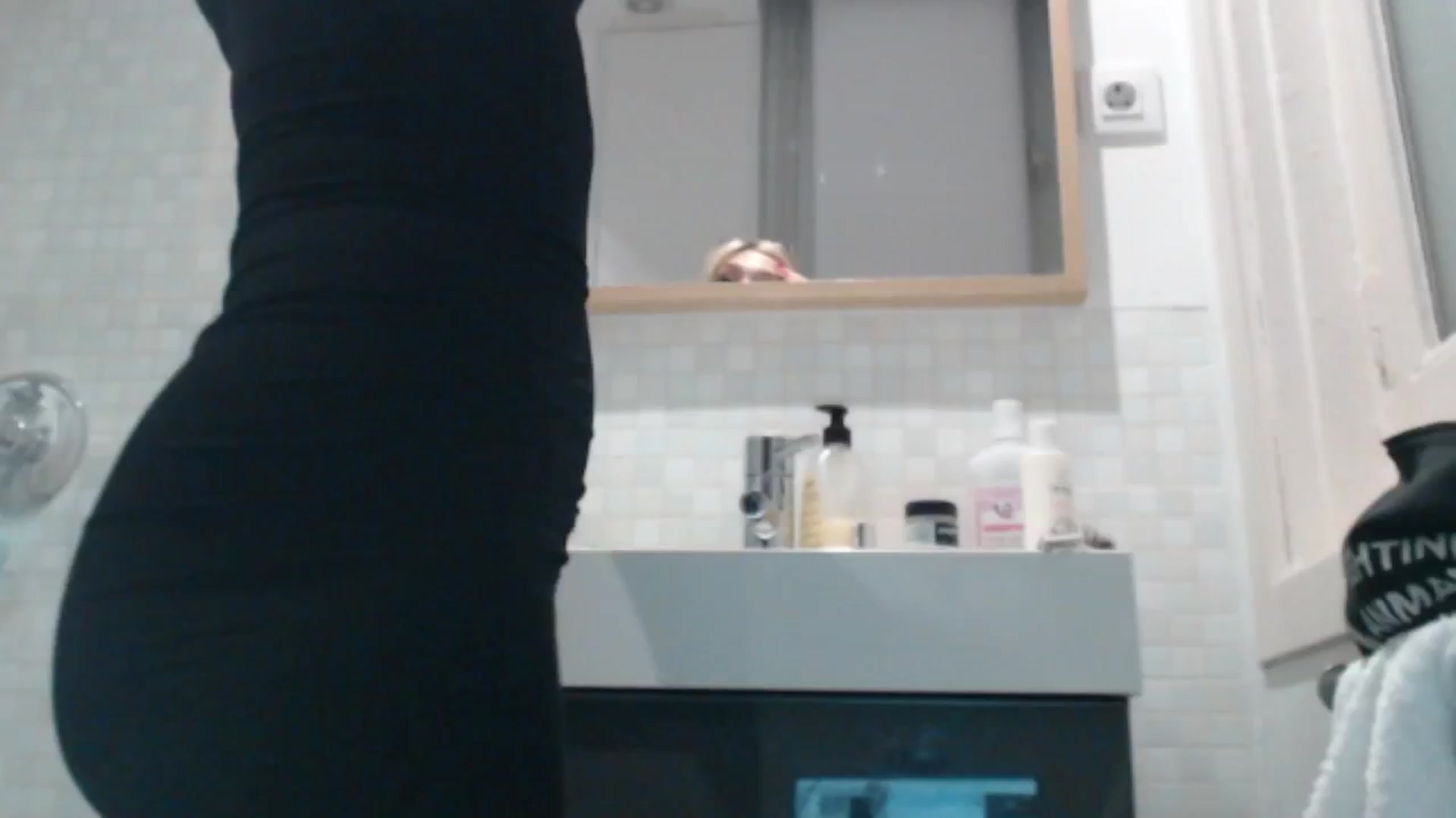Gallery image thumbnail from Tattoo_bbgirl's myfreecams stream on, 04/29/2024, 13:15 image 18 of 20