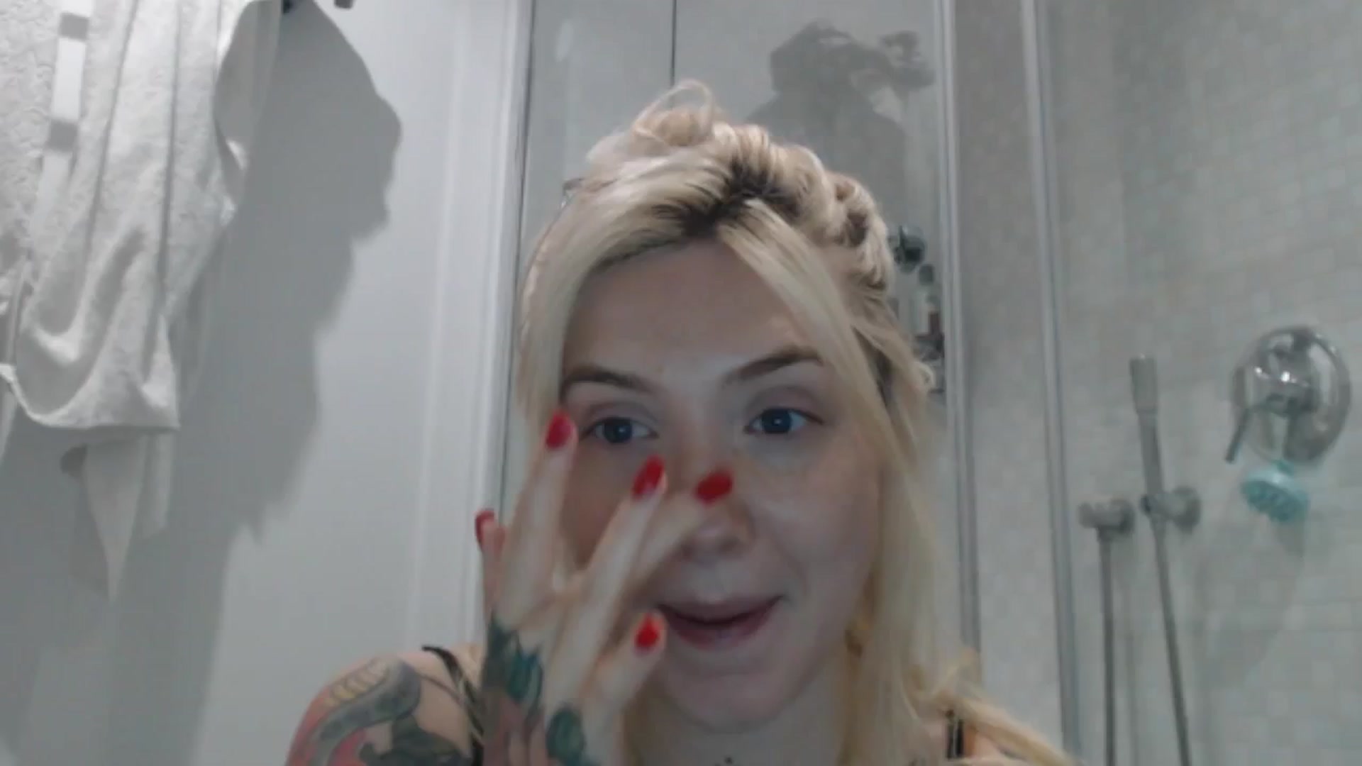 Gallery image thumbnail from Tattoo_bbgirl's myfreecams stream on, 04/29/2024, 13:15 image 2 of 20