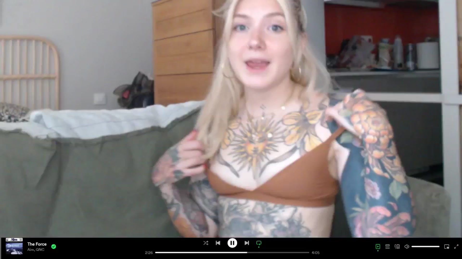 Gallery image thumbnail from Tattoo_bbgirl's myfreecams stream on, 04/29/2024, 16:39 image 9 of 20