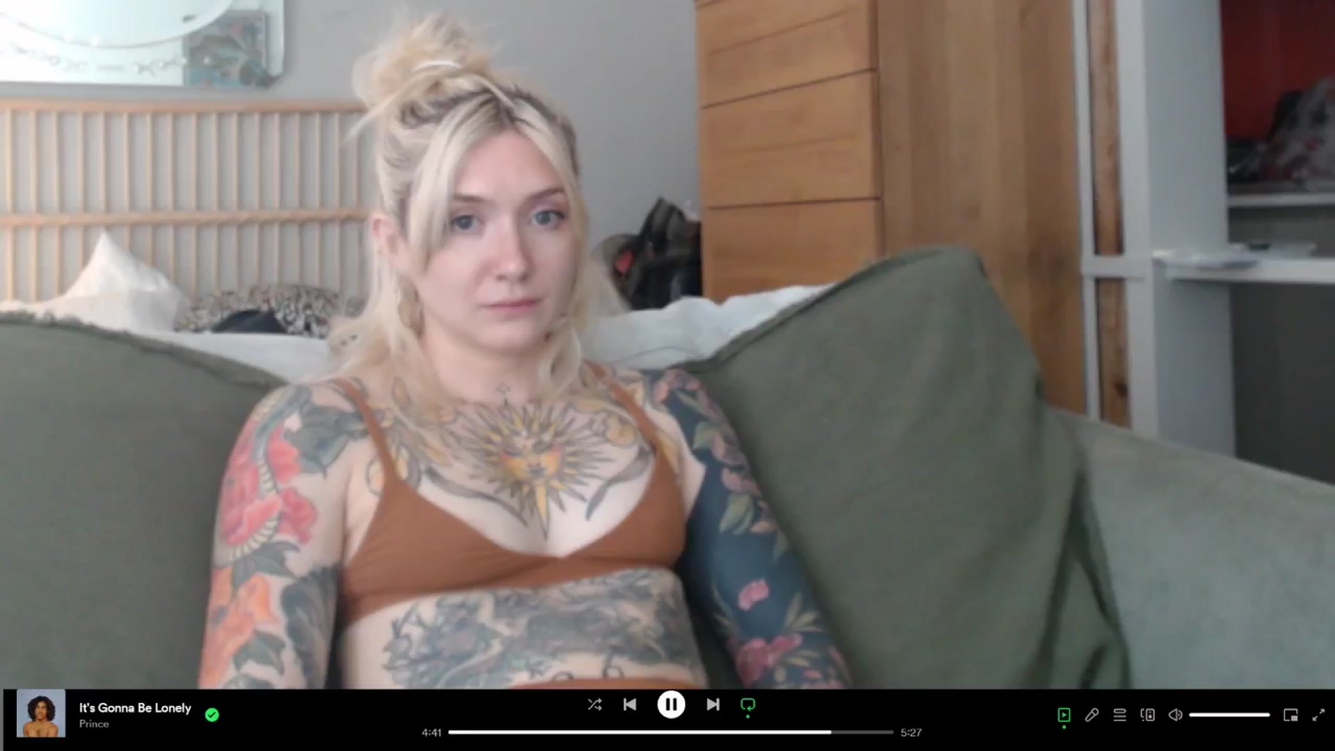 Gallery image thumbnail from Tattoo_bbgirl's myfreecams stream on, 04/29/2024, 16:39 image 6 of 20