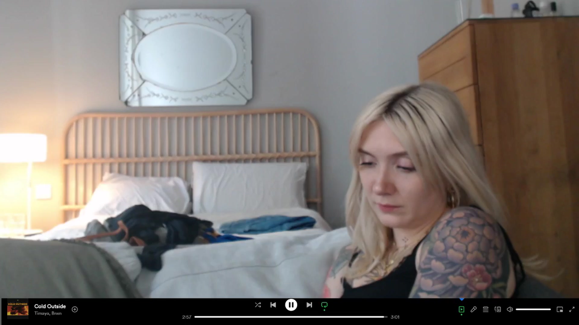 Gallery image thumbnail from Tattoo_bbgirl's myfreecams stream on, 05/01/2024, 17:39 image 19 of 20