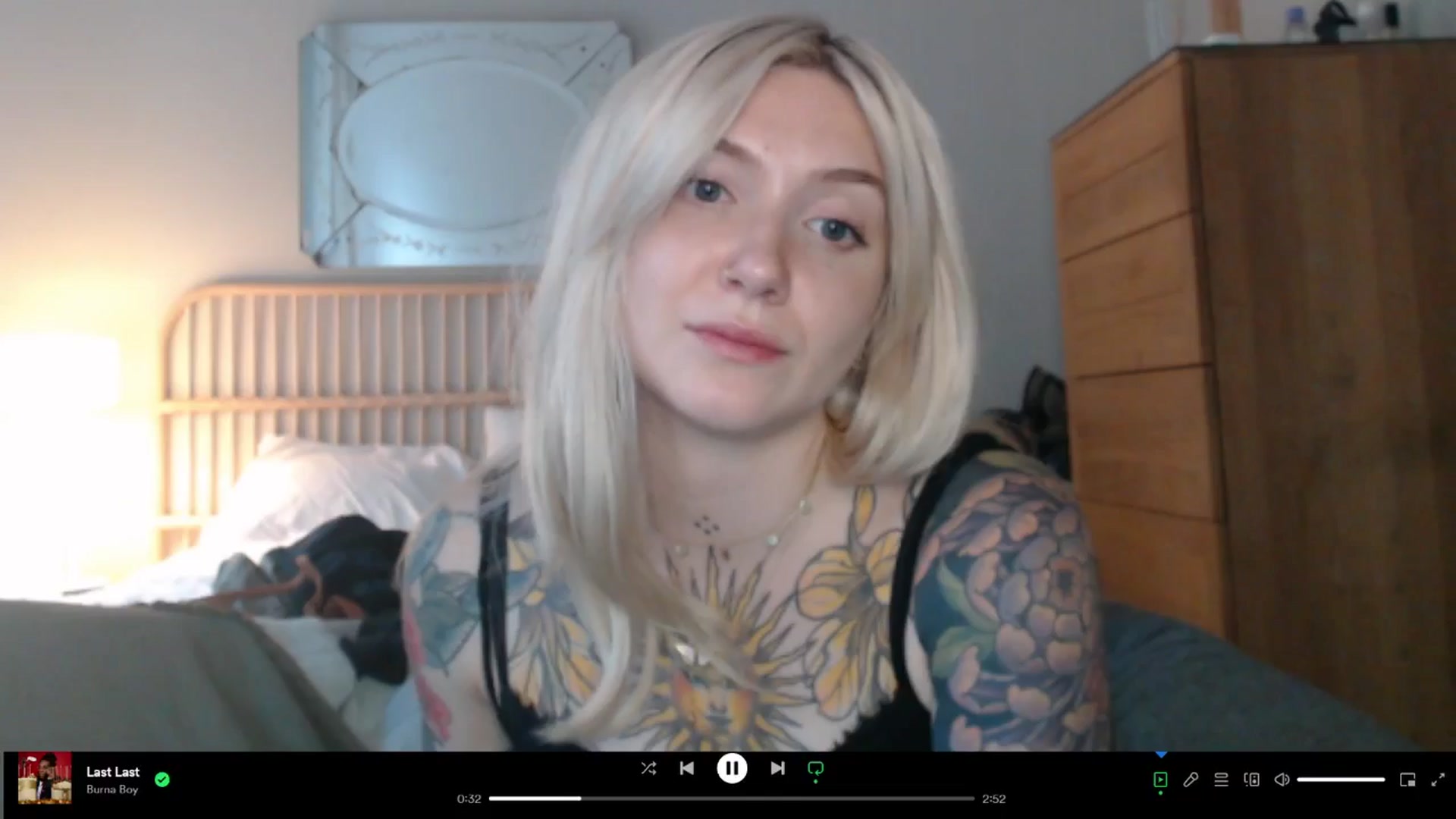 Gallery image thumbnail from Tattoo_bbgirl's myfreecams stream on, 05/01/2024, 17:39 image 17 of 20