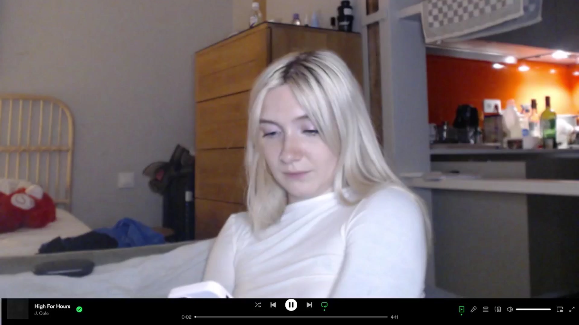 Gallery image thumbnail from Tattoo_bbgirl's myfreecams stream on, 05/03/2024, 20:06 image 15 of 20