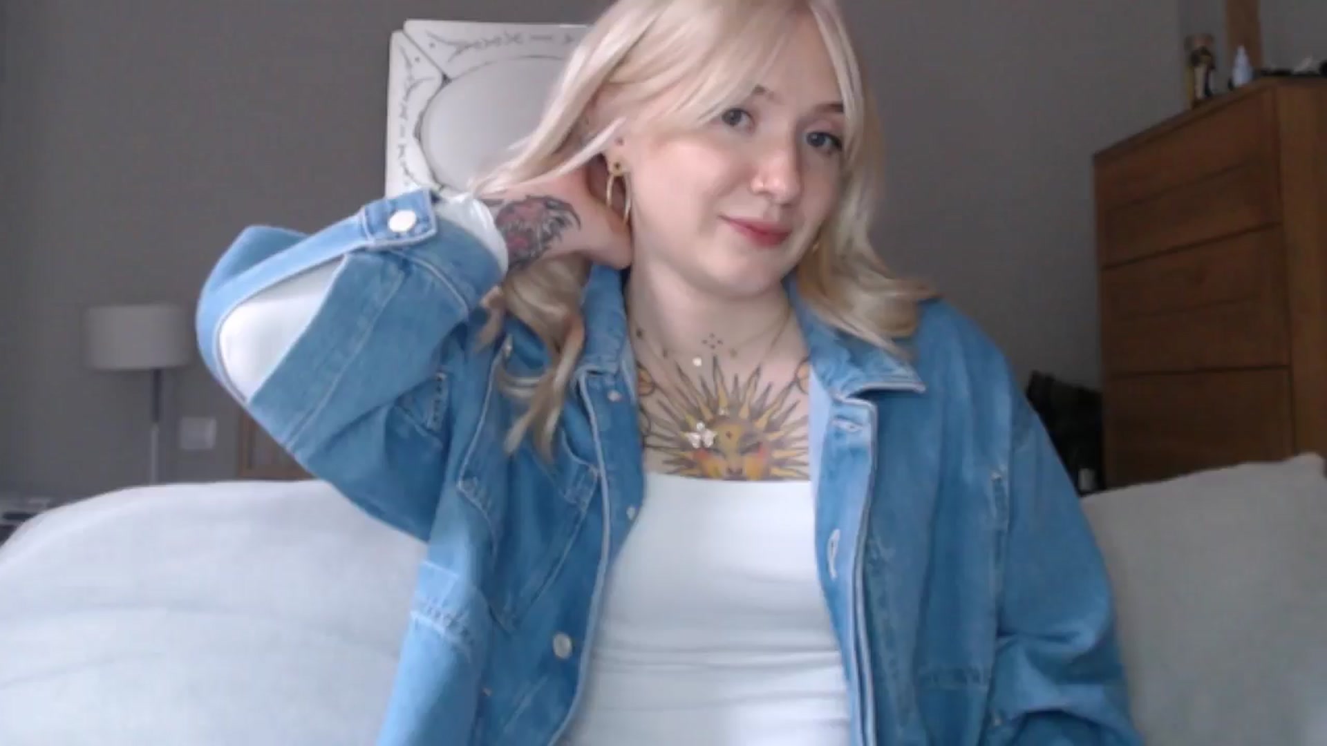 Gallery image thumbnail from Tattoo_bbgirl's myfreecams stream on, 05/14/2024, 19:13 image 10 of 20