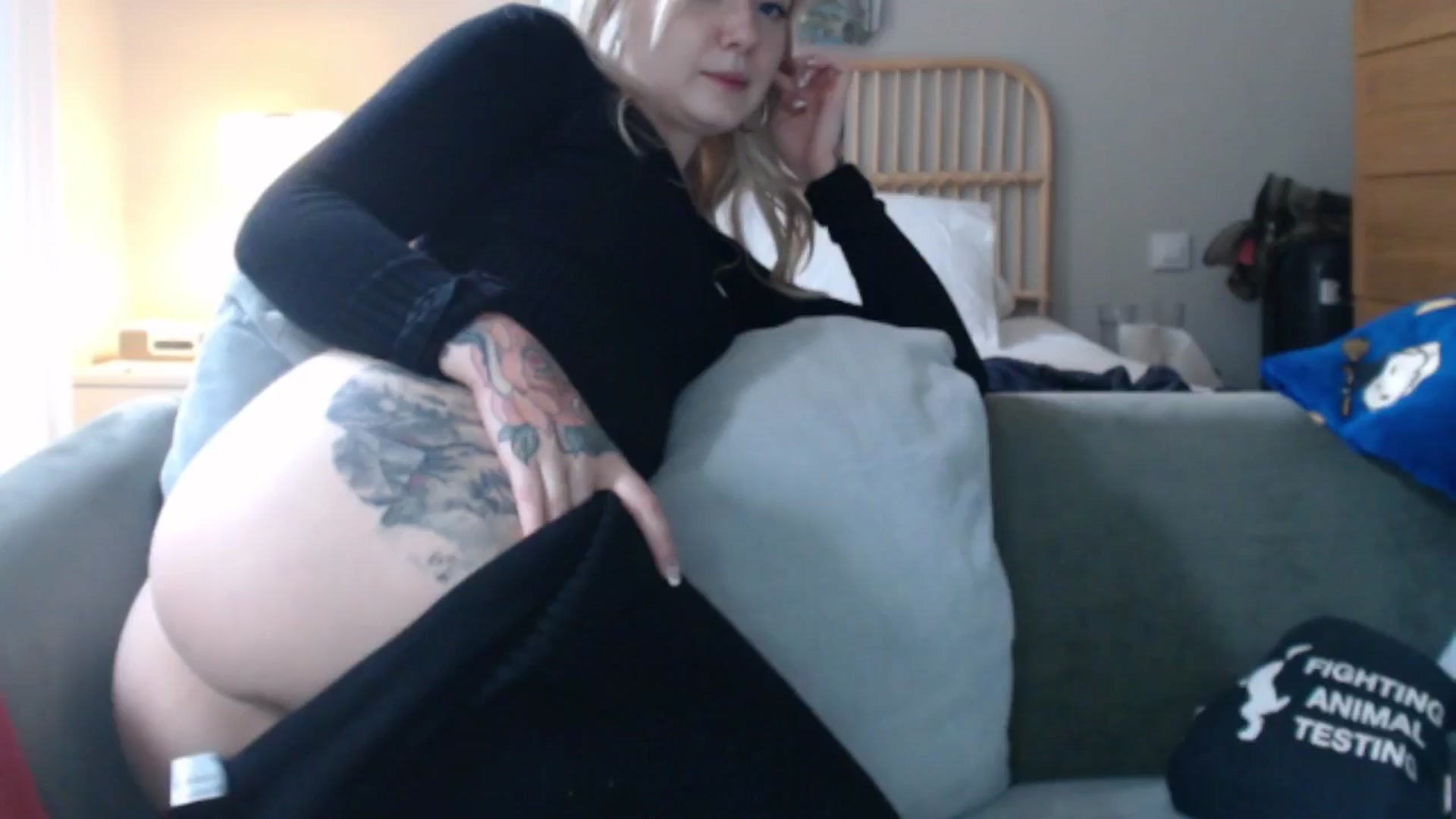Gallery image thumbnail from Tattoo_bbgirl's myfreecams stream on, 05/15/2024, 15:21 image 18 of 20