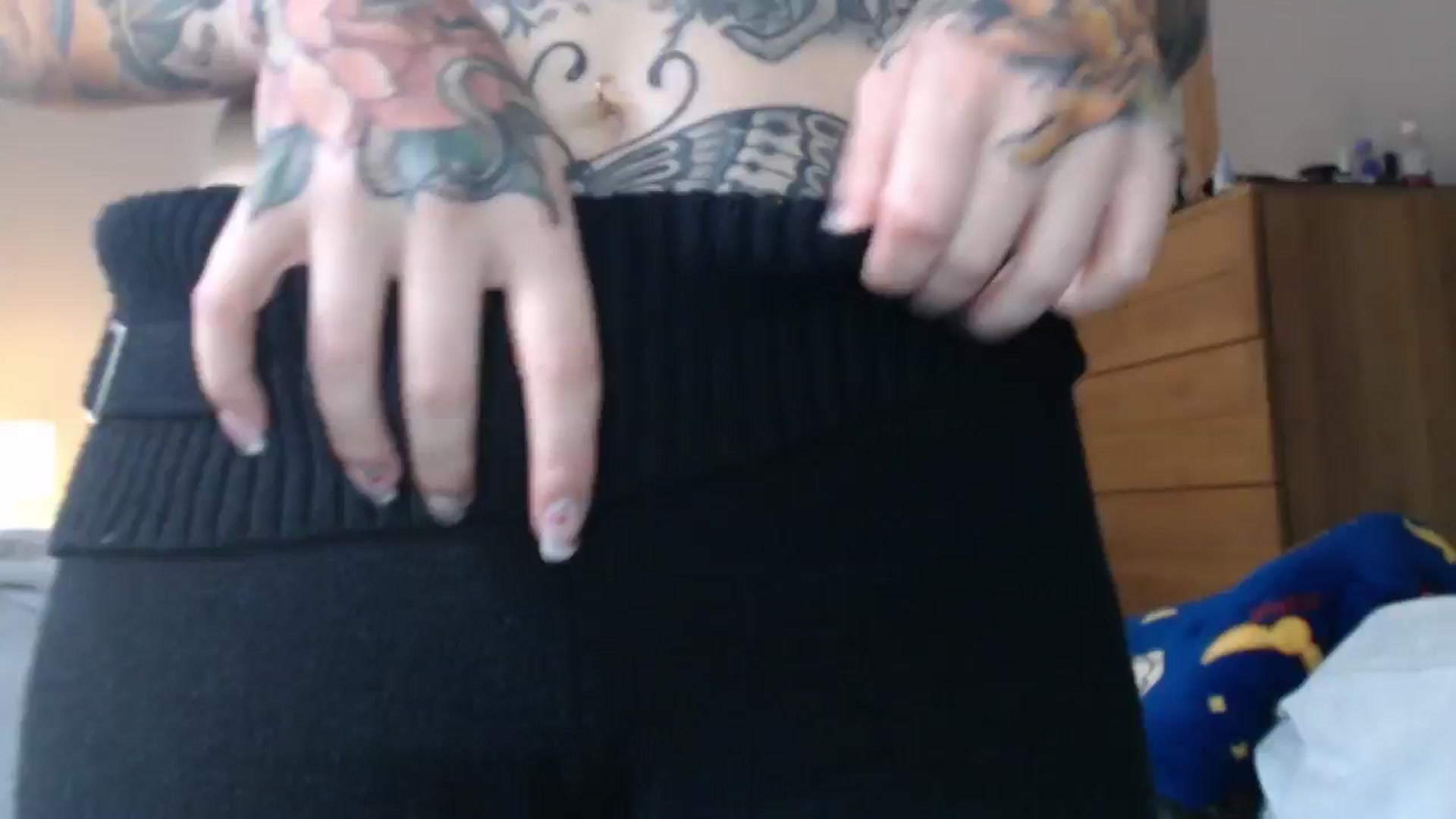 Gallery image thumbnail from Tattoo_bbgirl's myfreecams stream on, 05/15/2024, 15:21 image 5 of 20