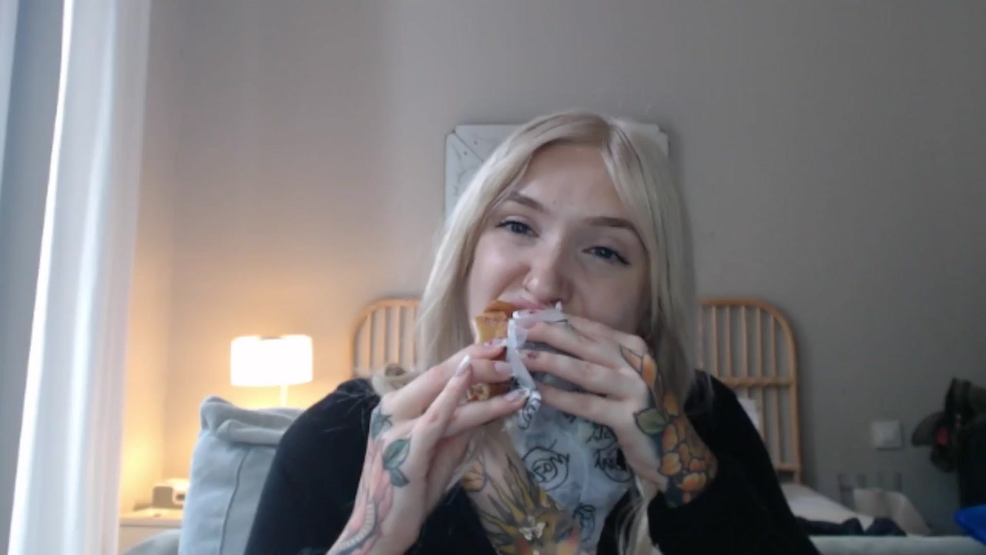Gallery image thumbnail from Tattoo_bbgirl's myfreecams stream on, 05/15/2024, 15:21 image 10 of 20