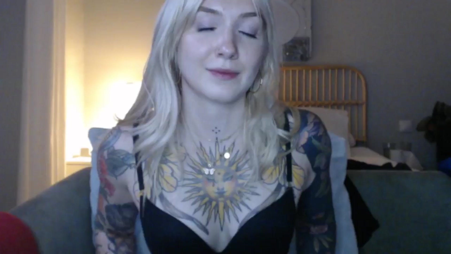 Gallery image thumbnail from Tattoo_bbgirl's myfreecams stream on, 05/15/2024, 19:47 image 17 of 20