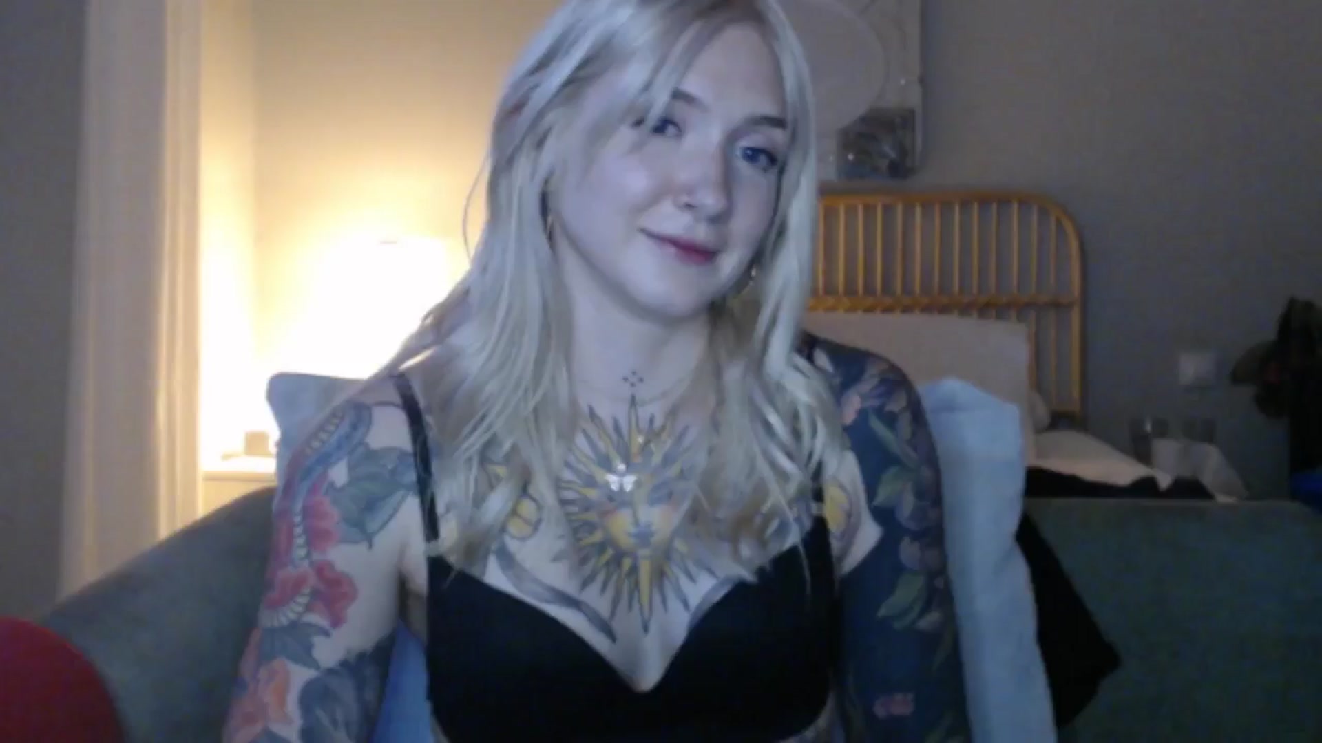 Gallery image thumbnail from Tattoo_bbgirl's myfreecams stream on, 05/15/2024, 19:47 image 18 of 20