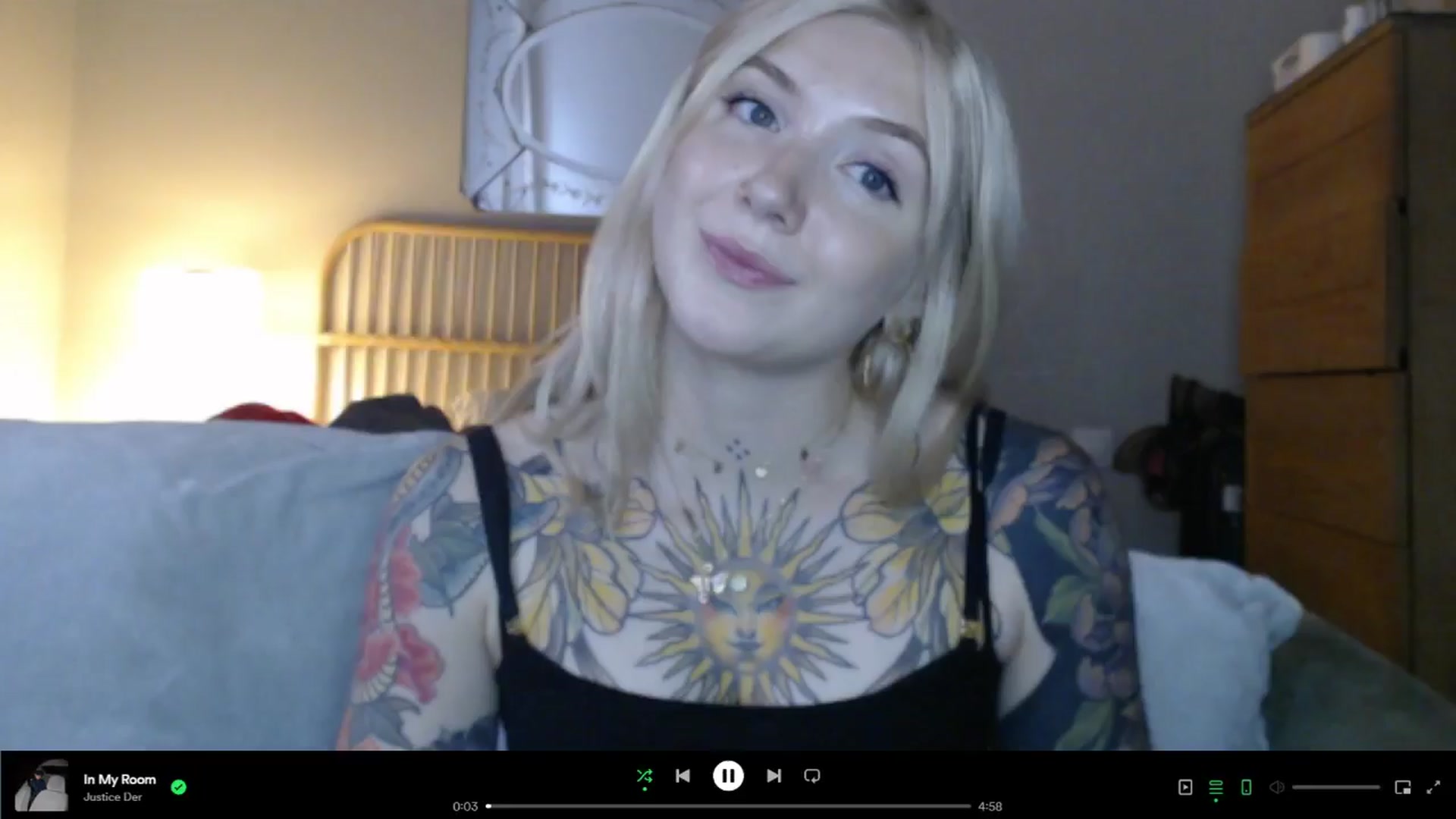 Gallery image thumbnail from Tattoo_bbgirl's myfreecams stream on, 05/21/2024, 20:11 image 15 of 20