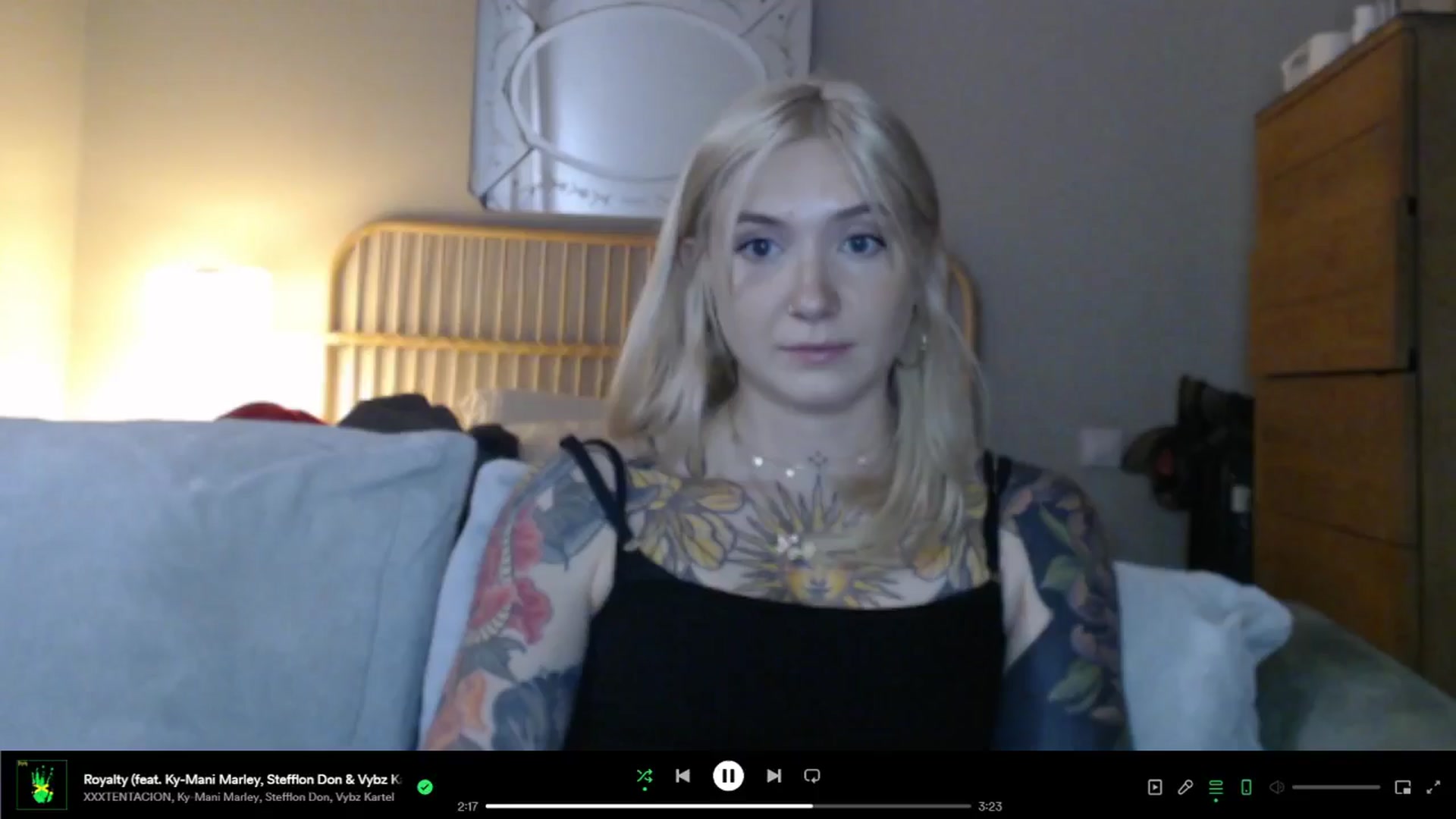 Gallery image thumbnail from Tattoo_bbgirl's myfreecams stream on, 05/21/2024, 20:11 image 14 of 20